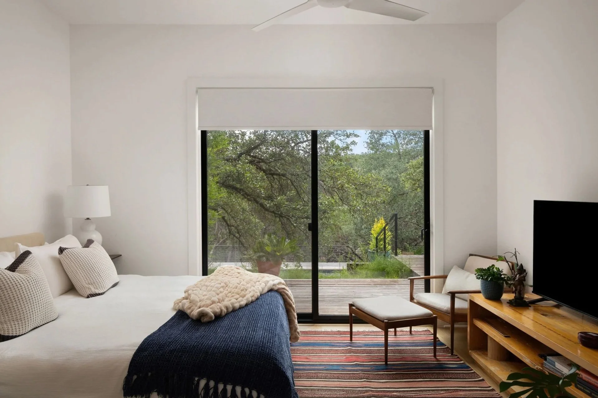 Bedroom1.jpg