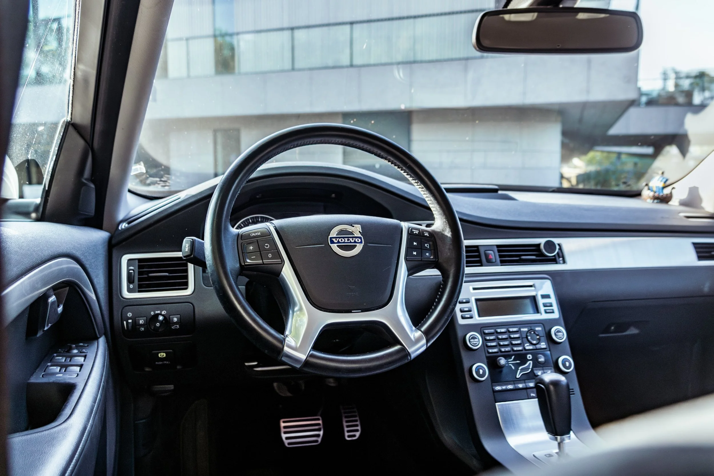 Volvo S80-12-min.jpg