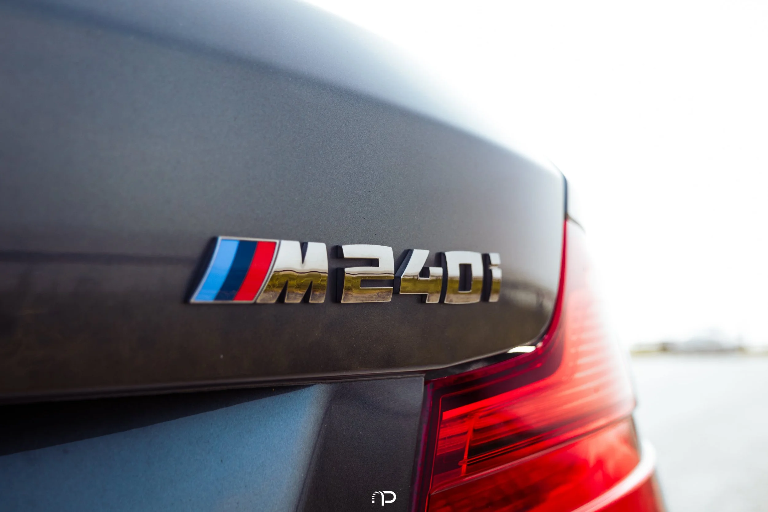 bmwm240i-4-min.jpg