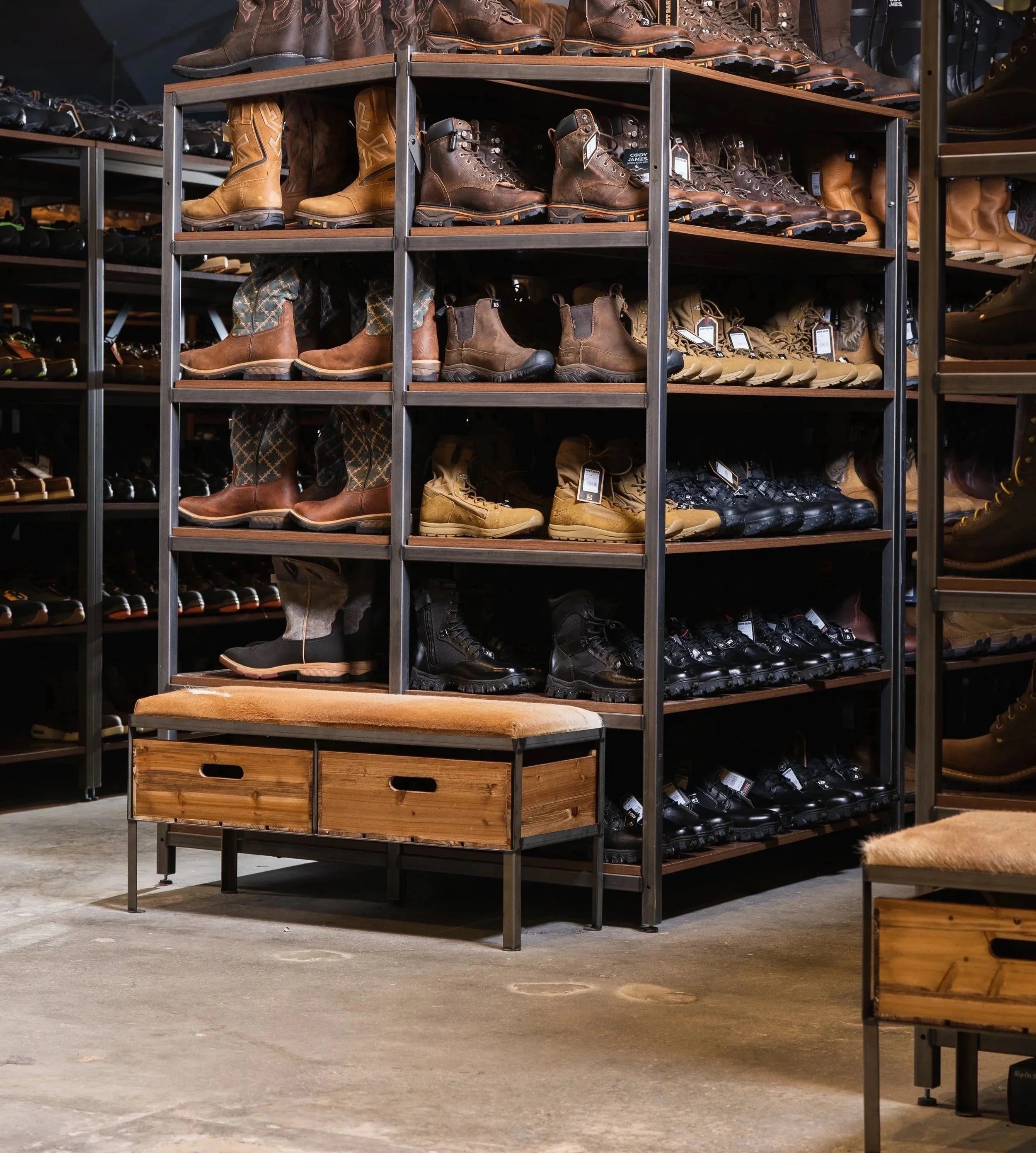 BB-0029-BootBarn202306723.jpg