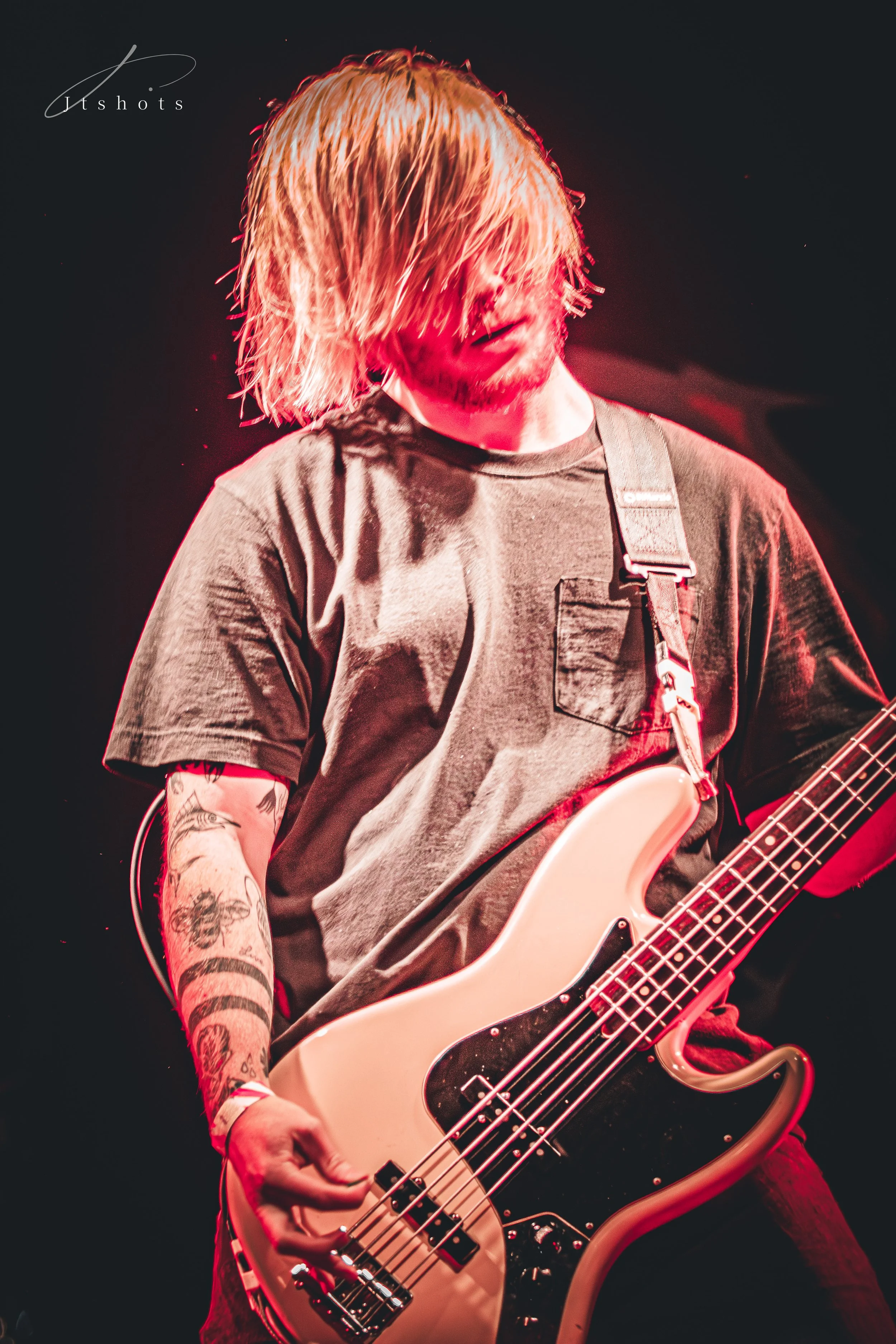 Not Enough Space The Shallow Graves Tour