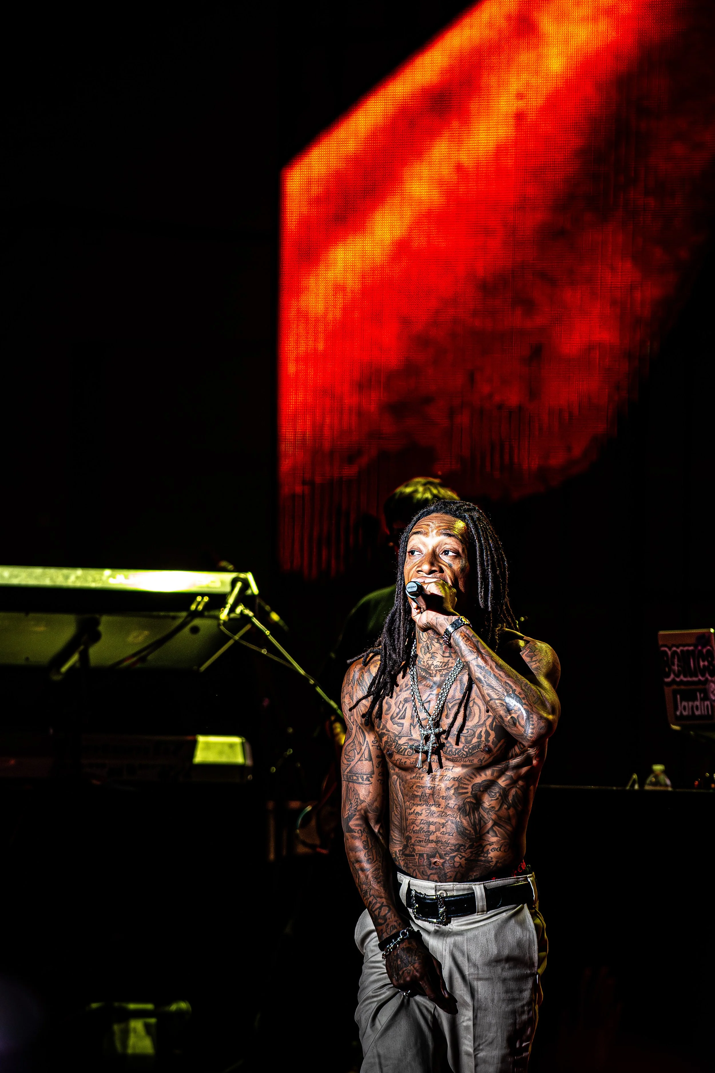 wiz-khalifa-pnc-bank-arts-center-holmdel-nj-001-46.jpg