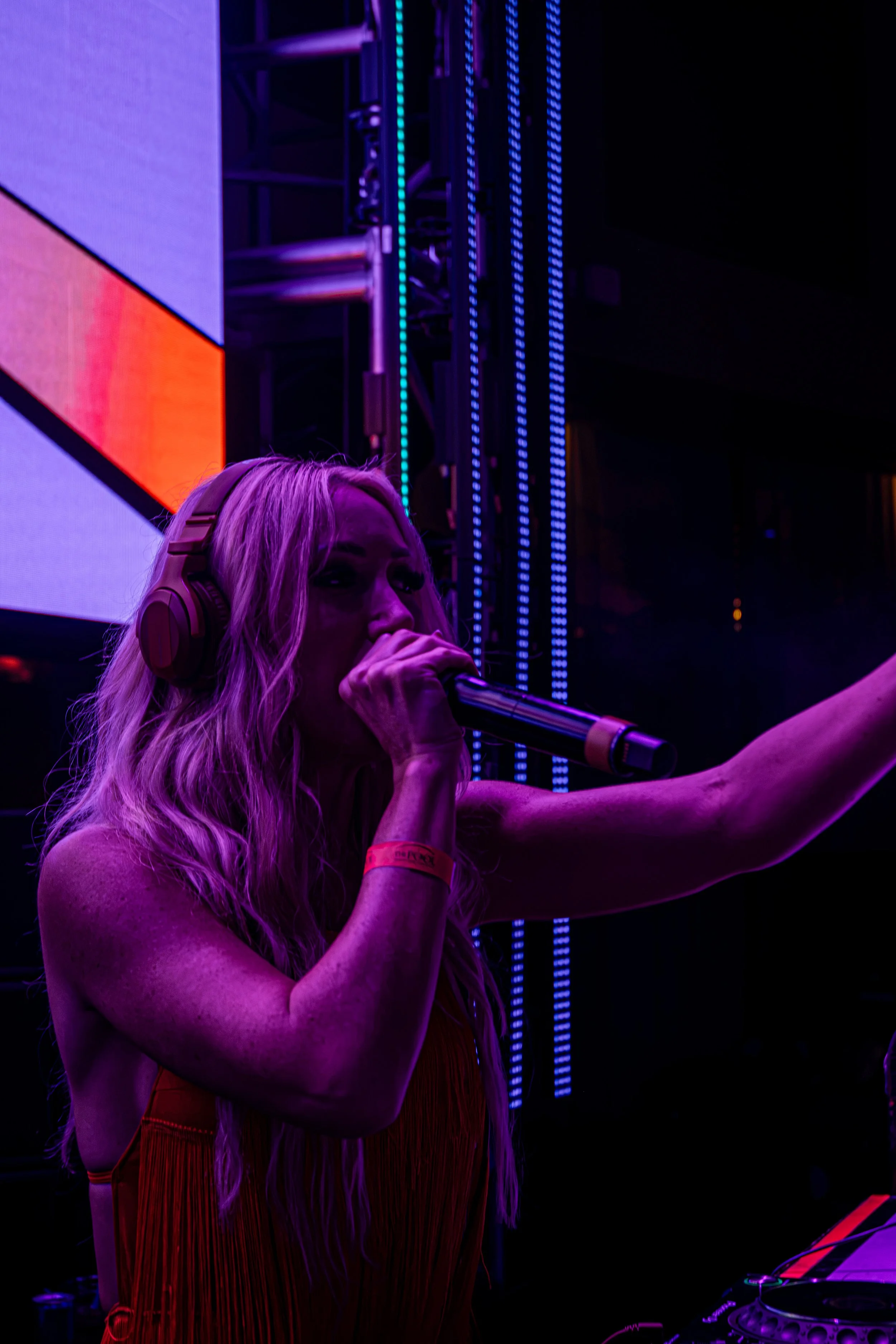 Jen-Jones_Pool-After-Dark_-33.jpg