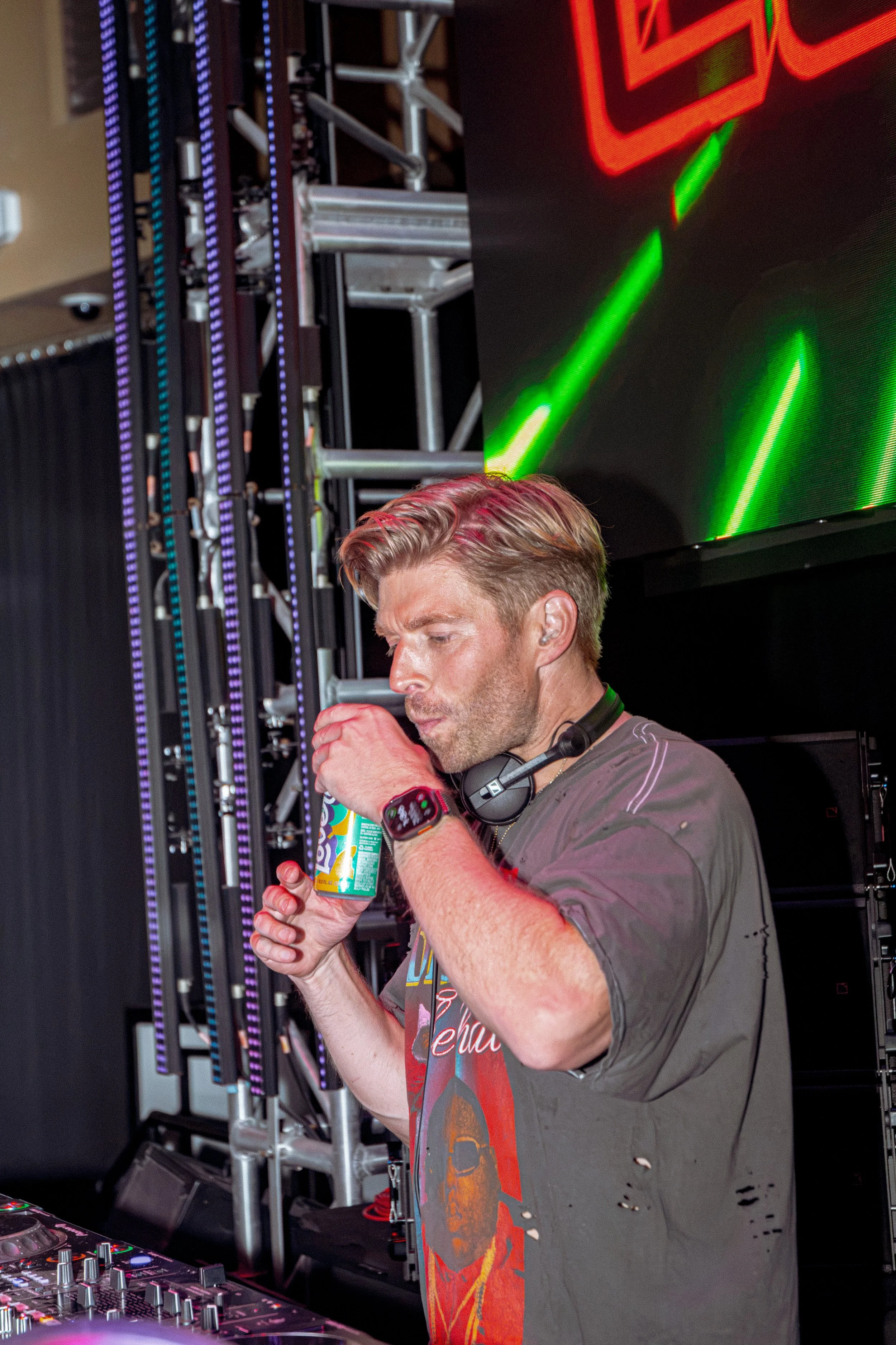 JTShots_KyleCook_ThePoolAfterDark_-29.jpg