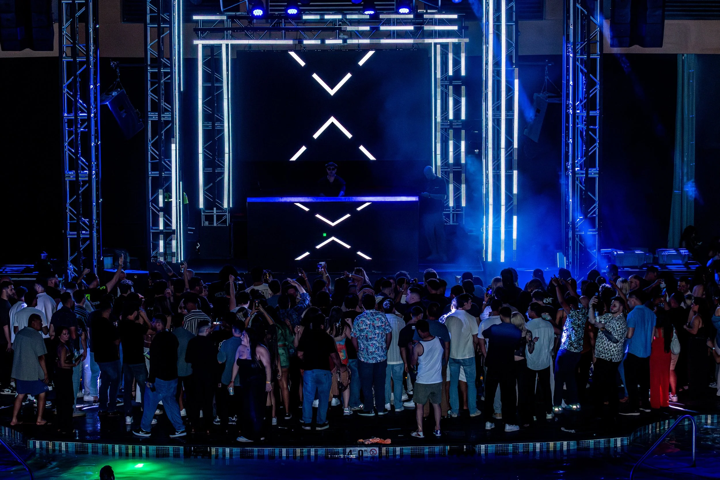 MATRODA_PoolAfterDark_JTShots_01-85.jpg