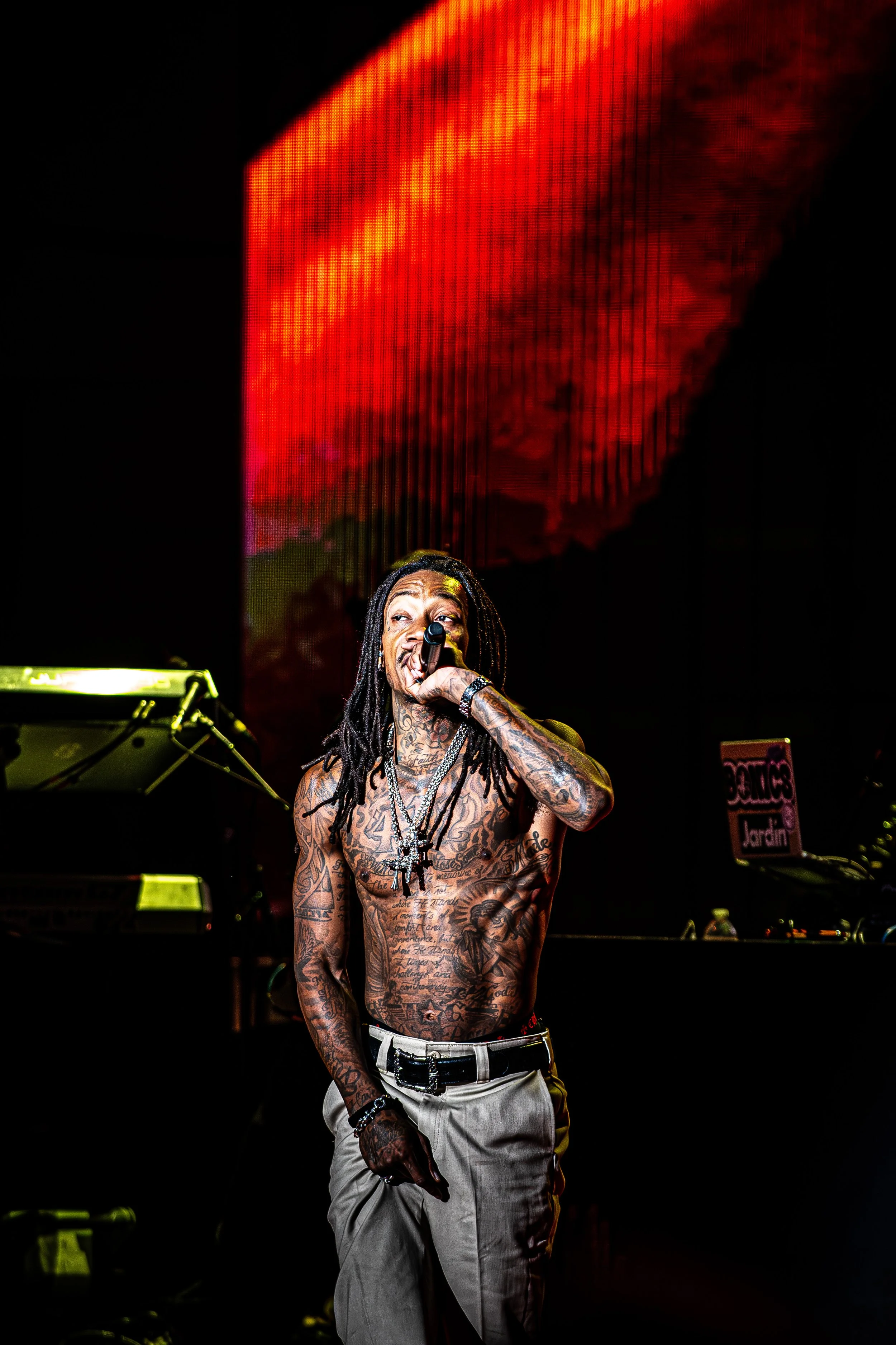 wiz-khalifa-pnc-bank-arts-center-holmdel-nj-001-45.jpg