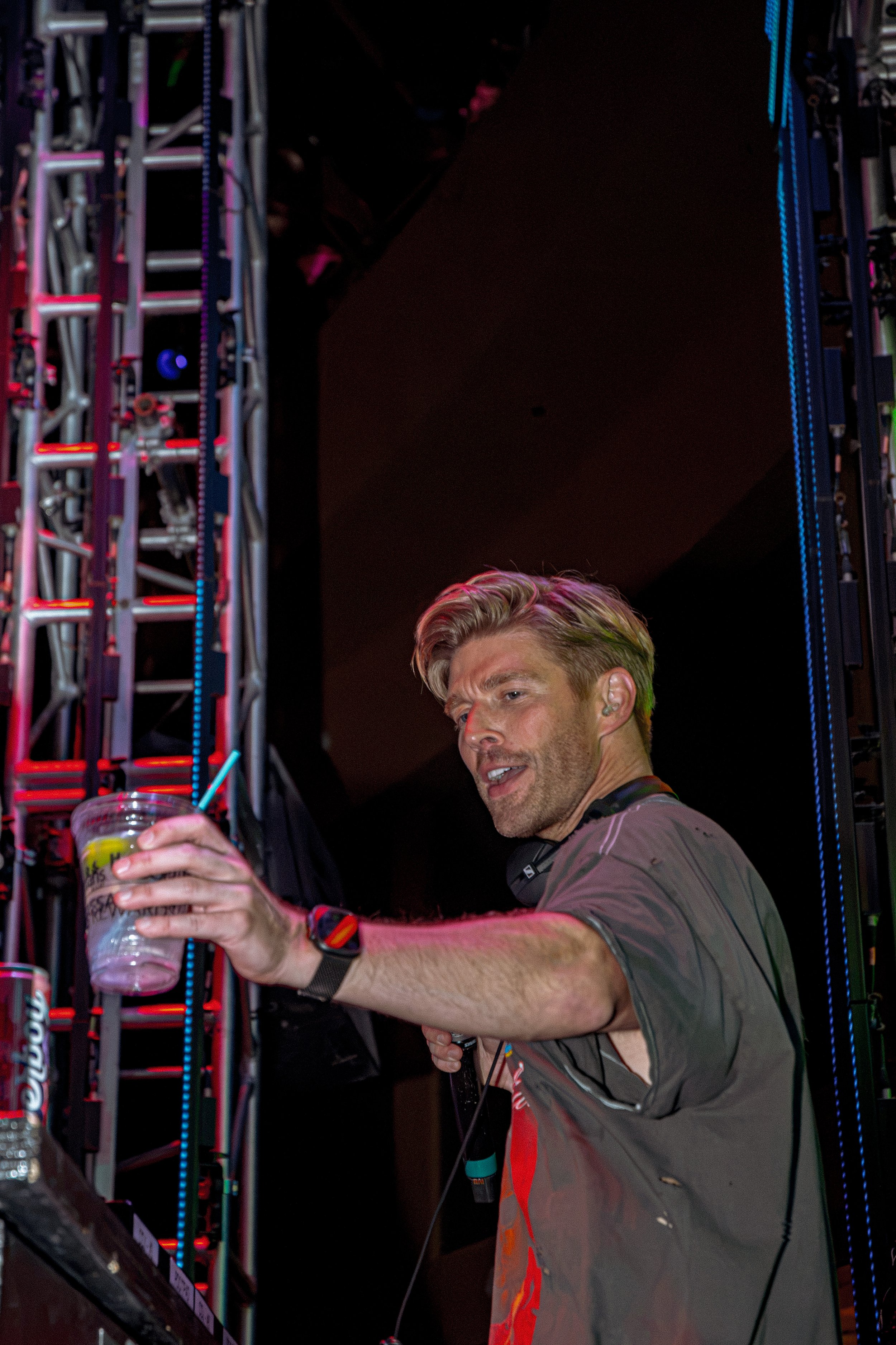 JTShots_KyleCook_ThePoolAfterDark_-27.jpg