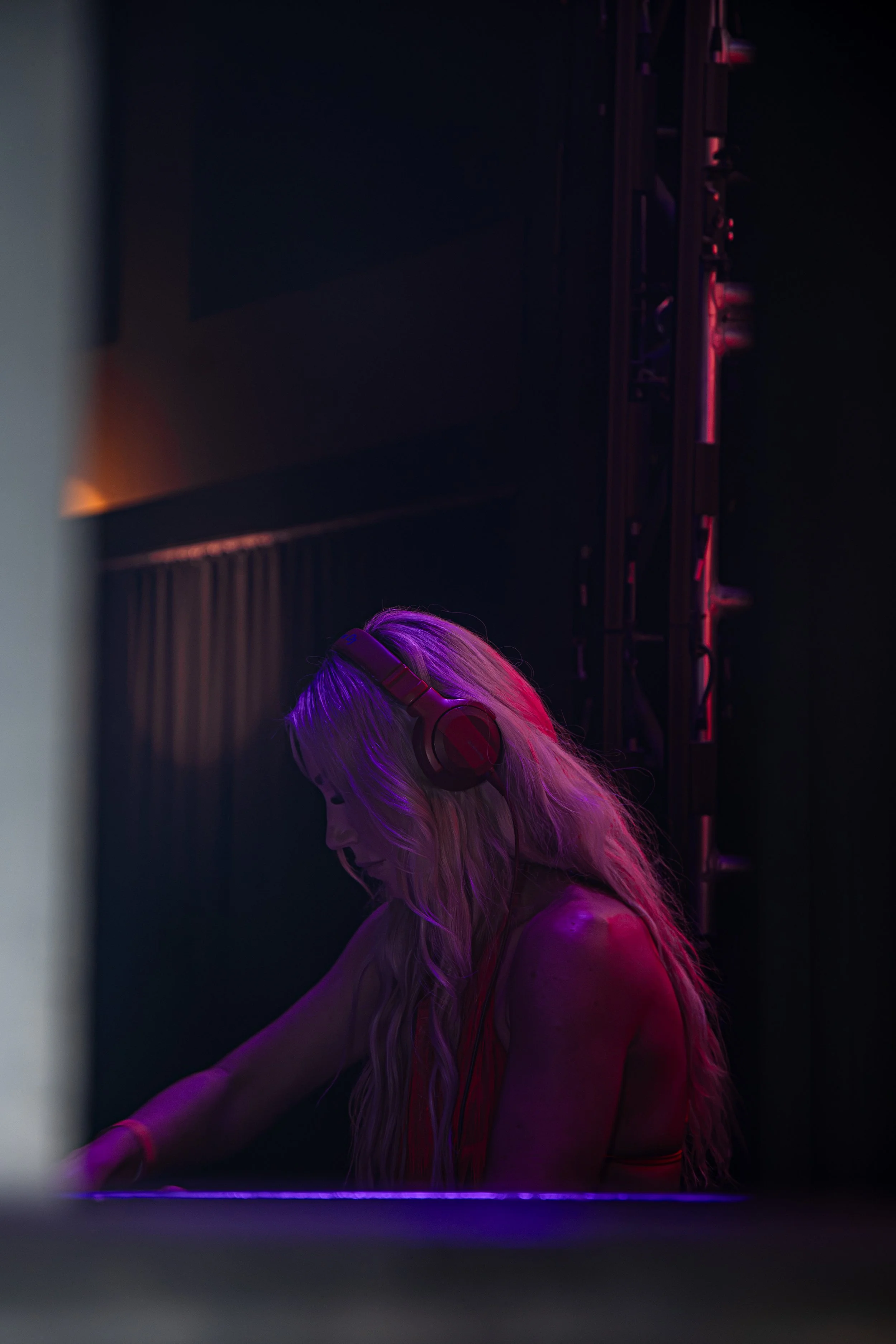 Jen-Jones_Pool-After-Dark_-110.jpg