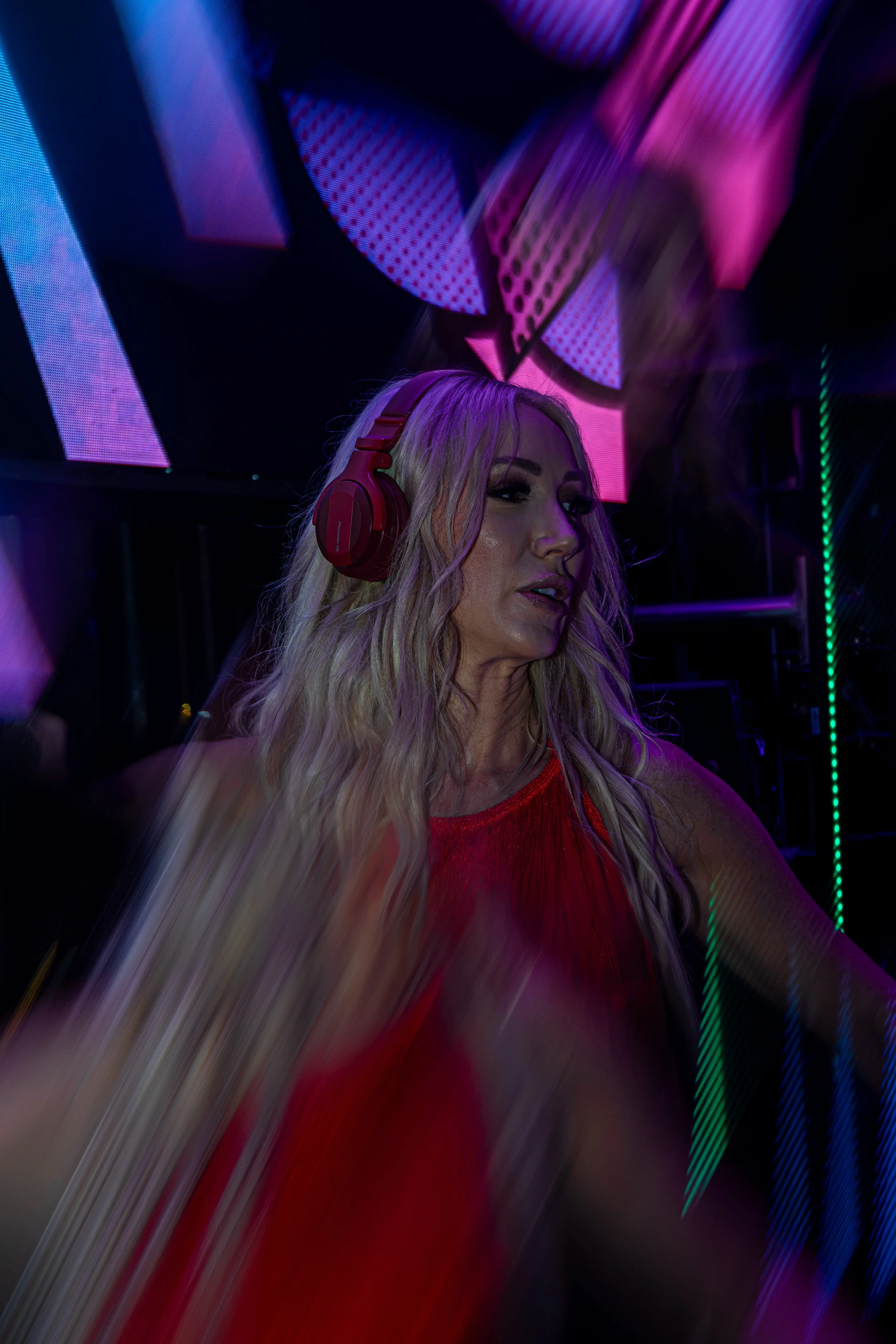 Jen-Jones_Pool-After-Dark_-30.jpg