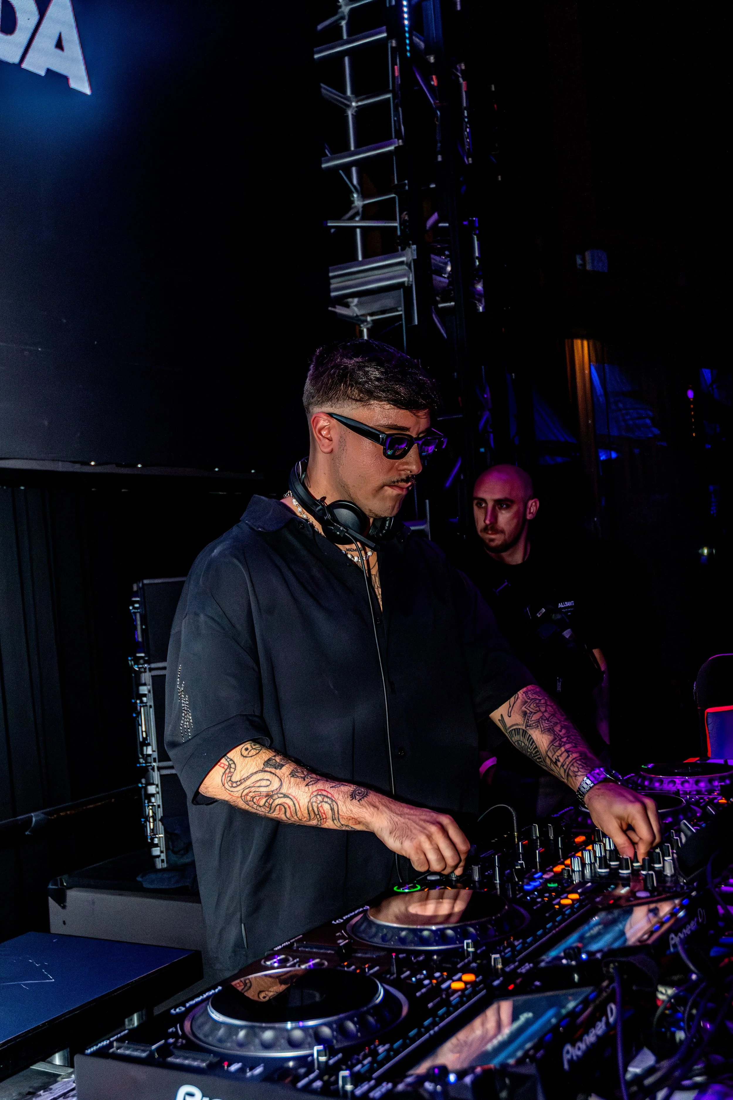 MATRODA_PoolAfterDark_JTShots_01-80.jpg