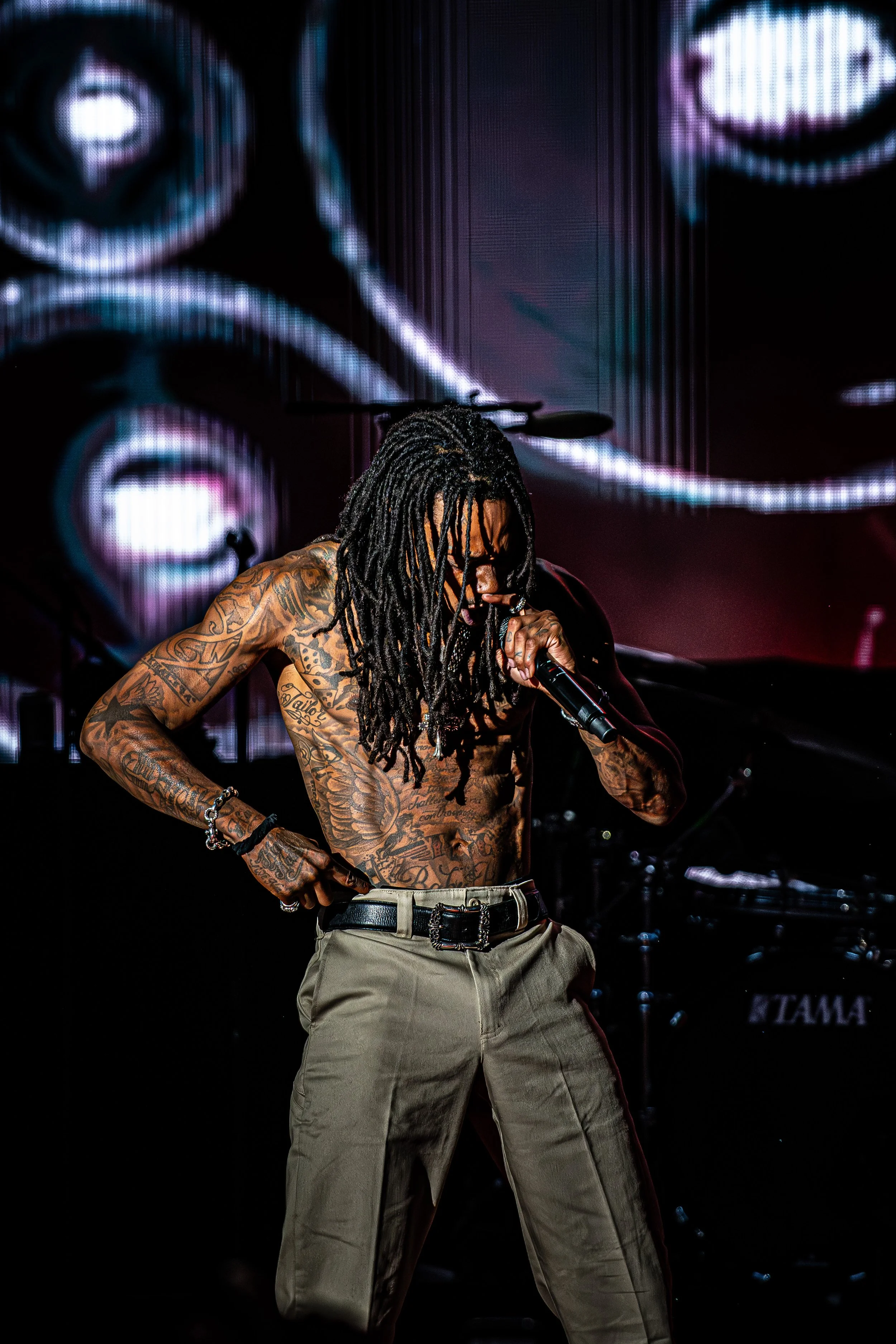wiz-khalifa-pnc-bank-arts-center-holmdel-nj-001-36.jpg