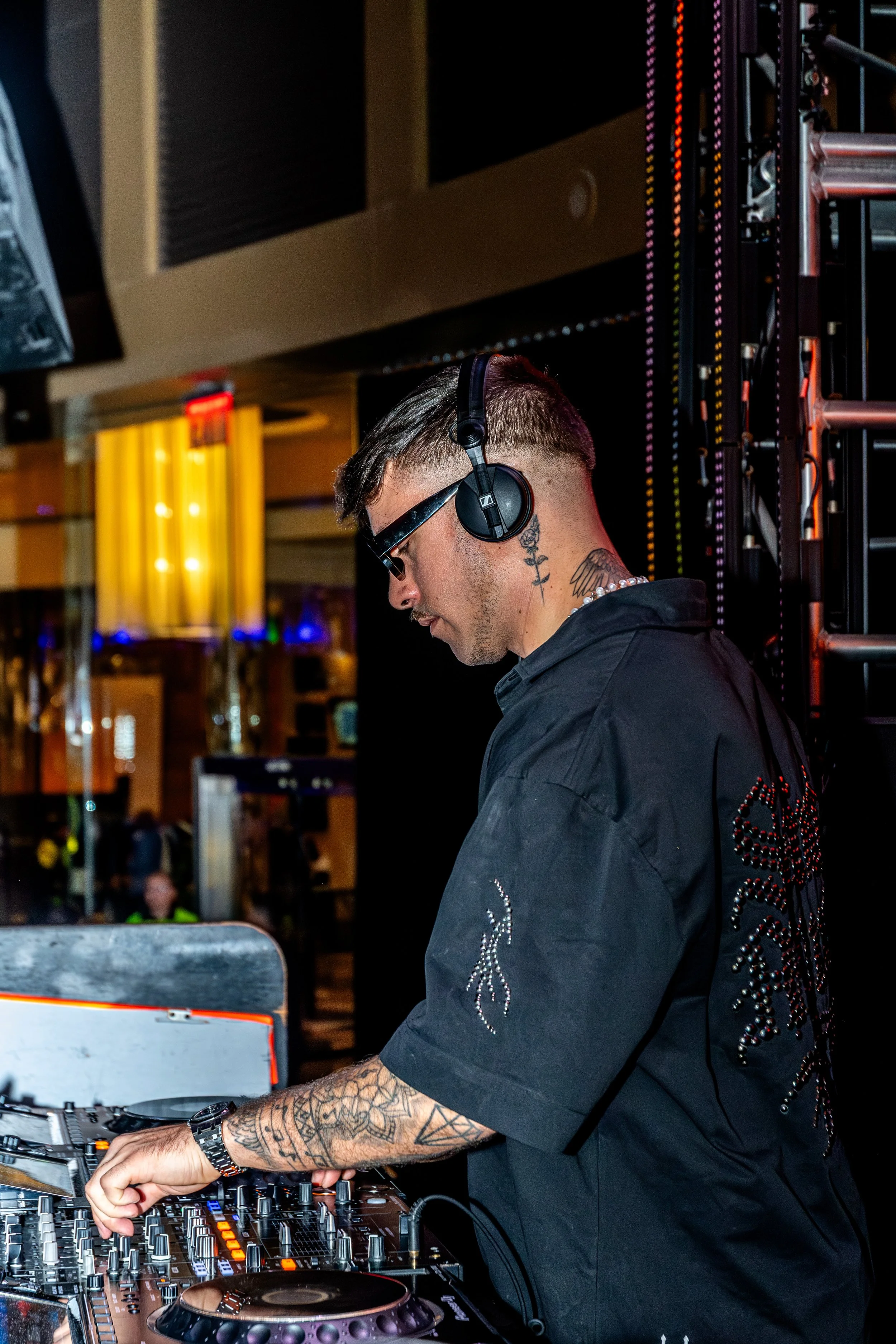 MATRODA_PoolAfterDark_JTShots_01-137.jpg