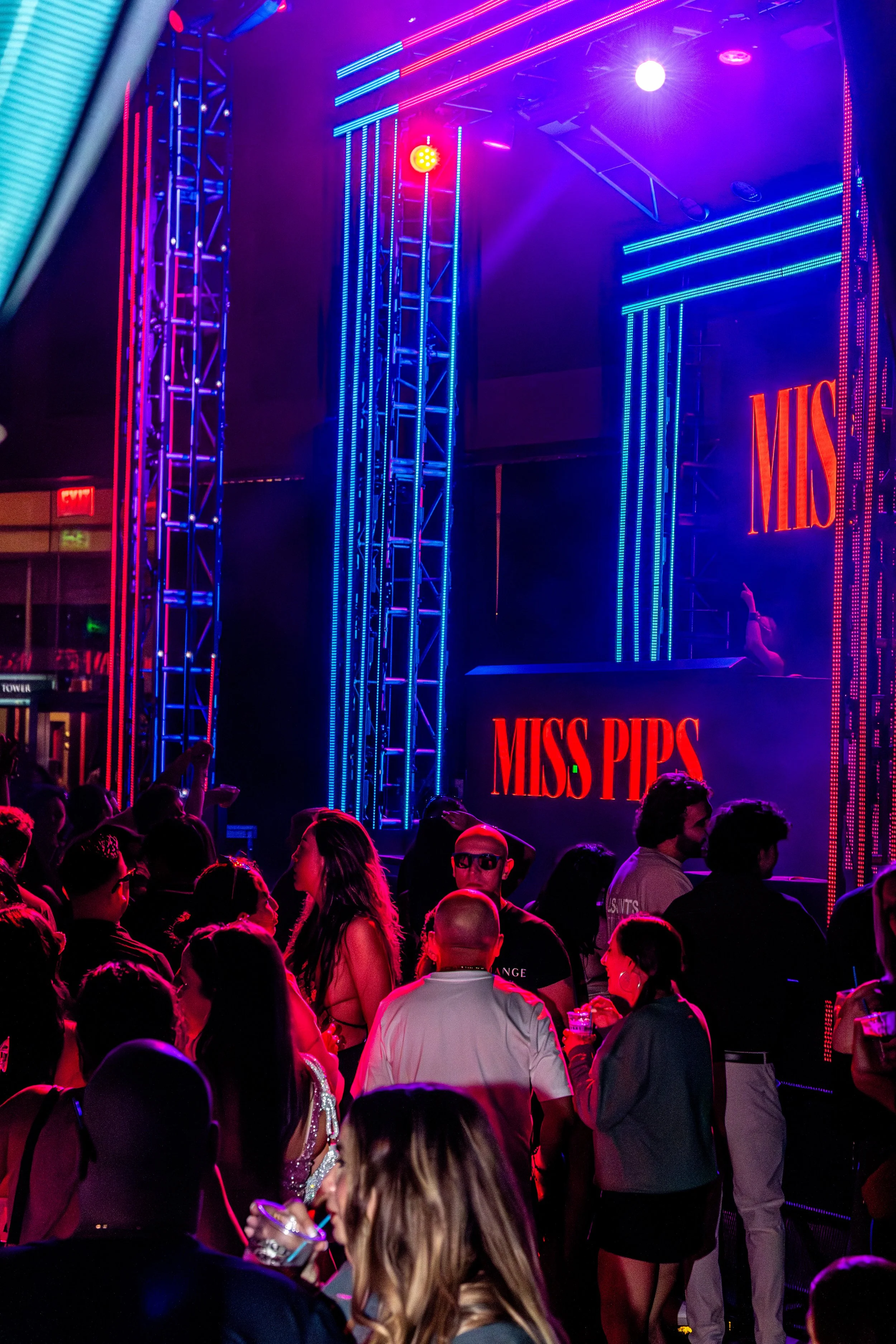 MATRODA_PoolAfterDark_JTShots_01-59.jpg
