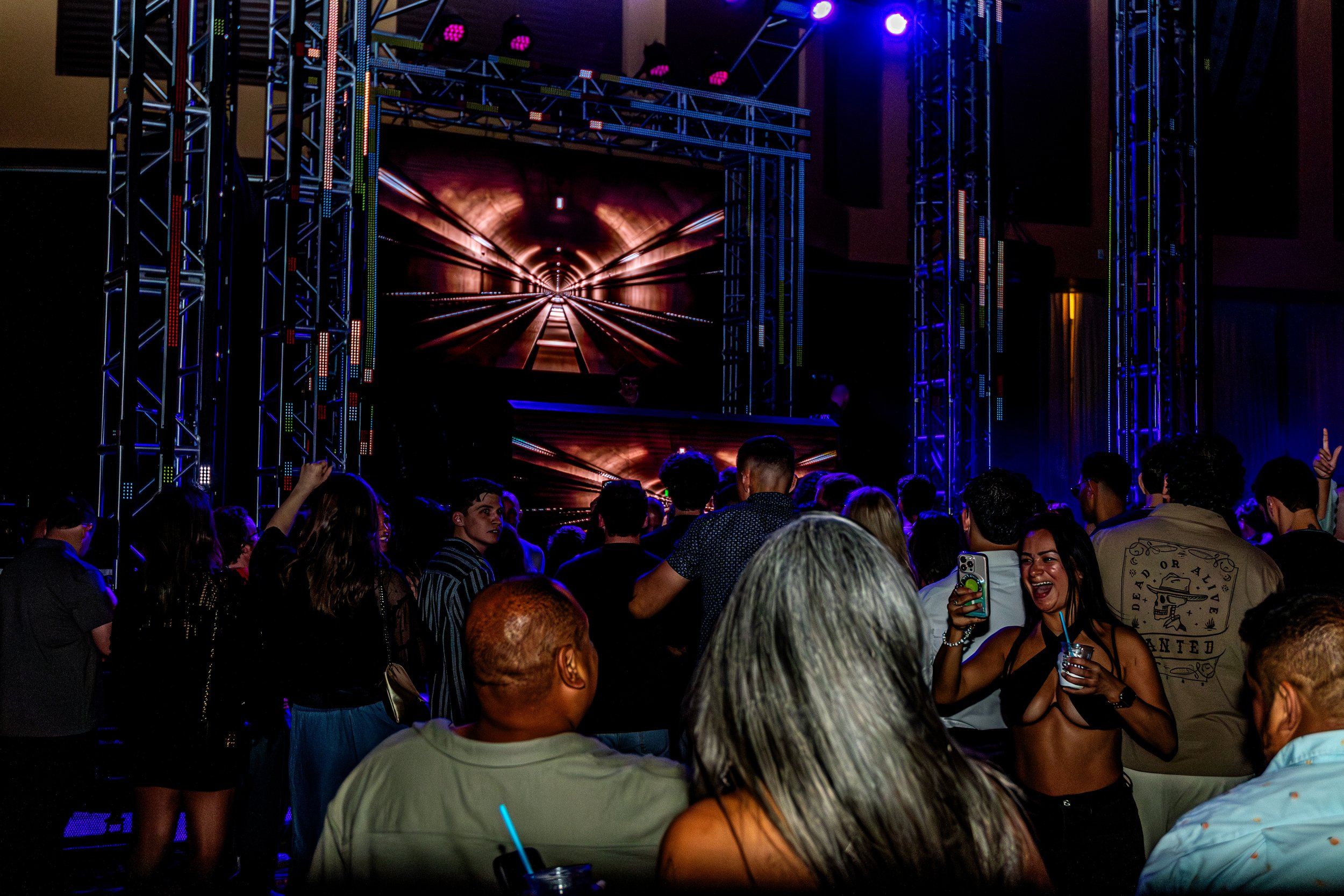 MATRODA_PoolAfterDark_JTShots_01-71.jpg