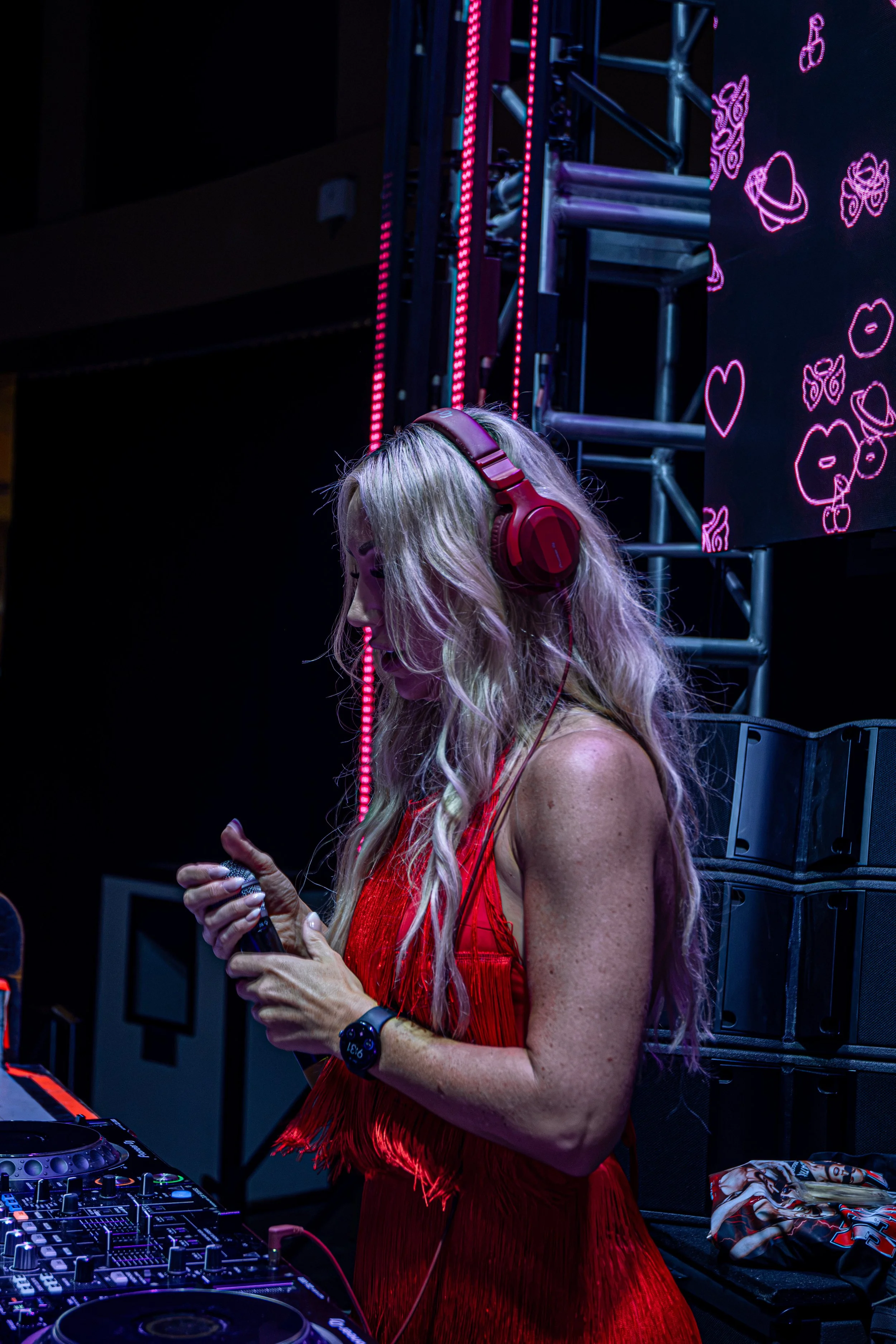 Jen-Jones_Pool-After-Dark_-90.jpg