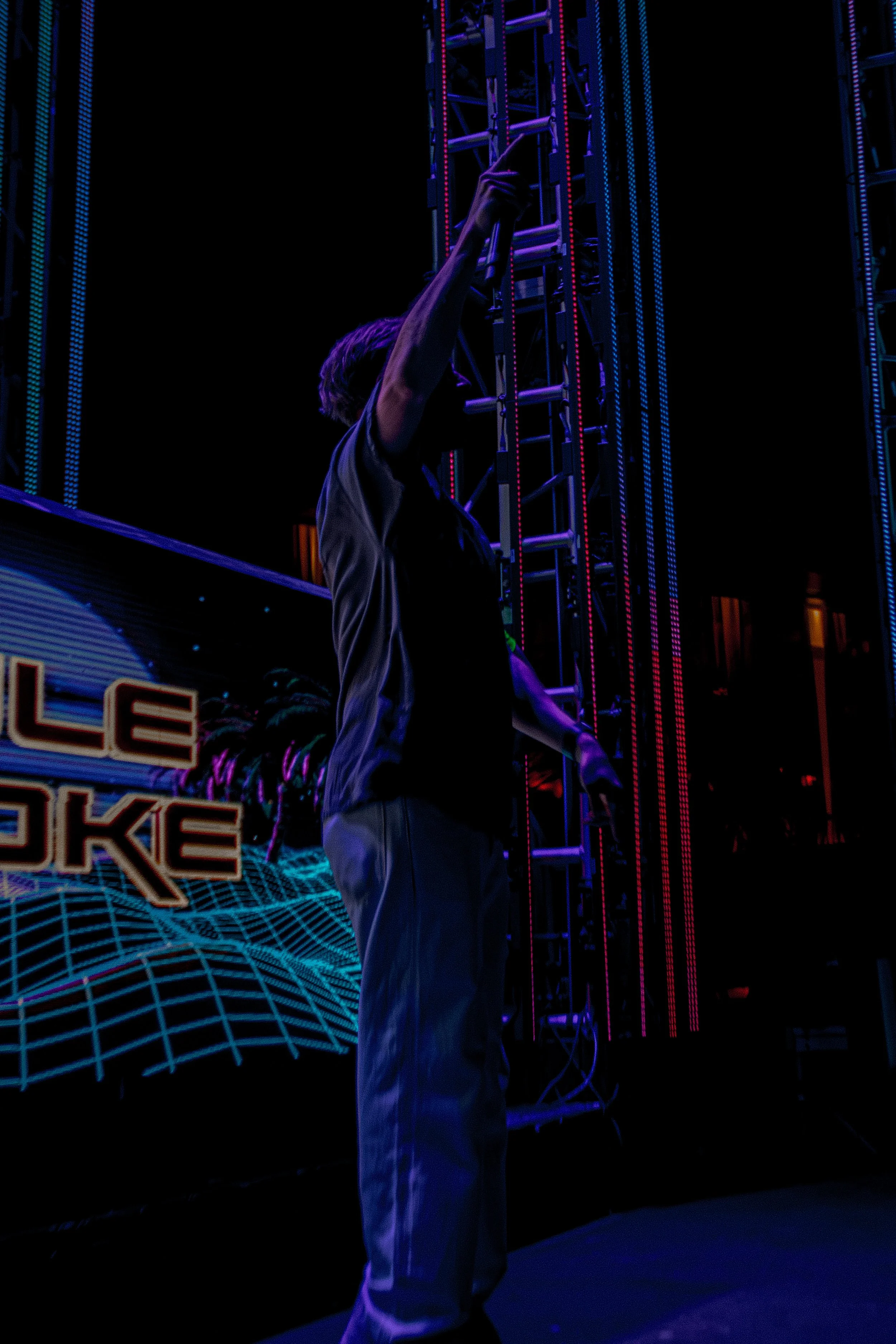 JTShots_KyleCook_ThePoolAfterDark_-12.jpg