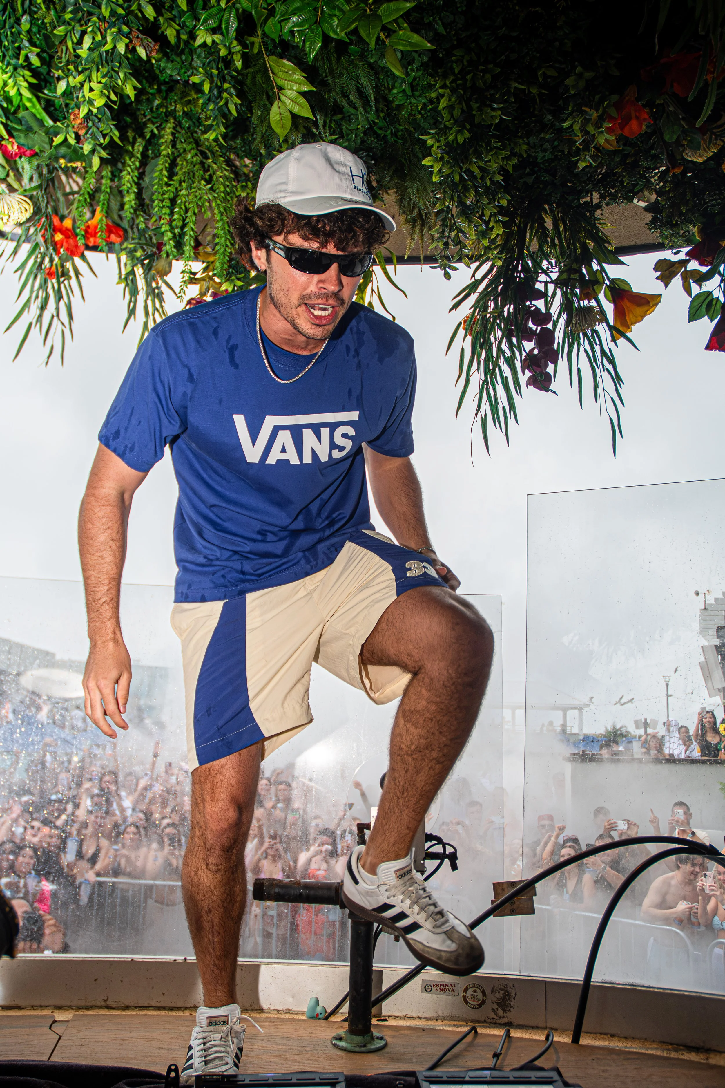 Nic Vans_HQ2_-40.jpg