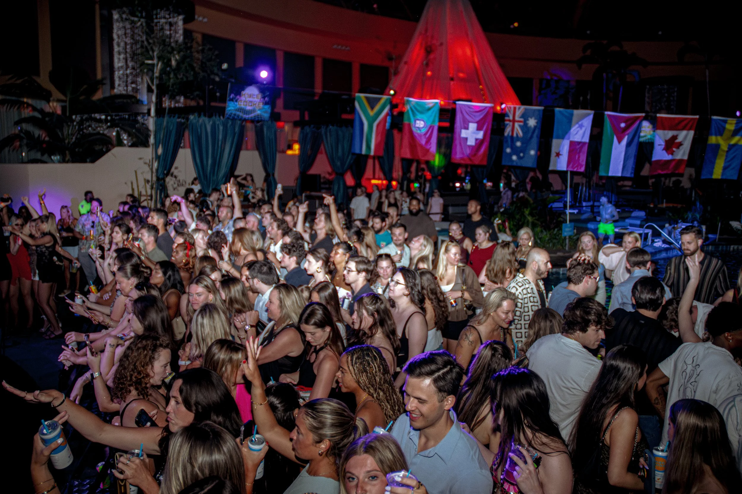JTShots_KyleCook_ThePoolAfterDark_-7.jpg