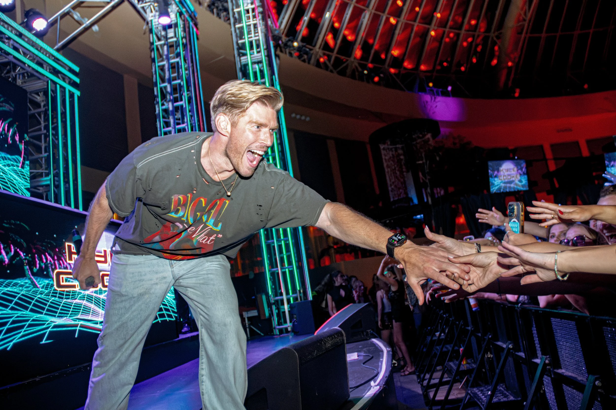 JTShots_KyleCook_ThePoolAfterDark_-18.jpg