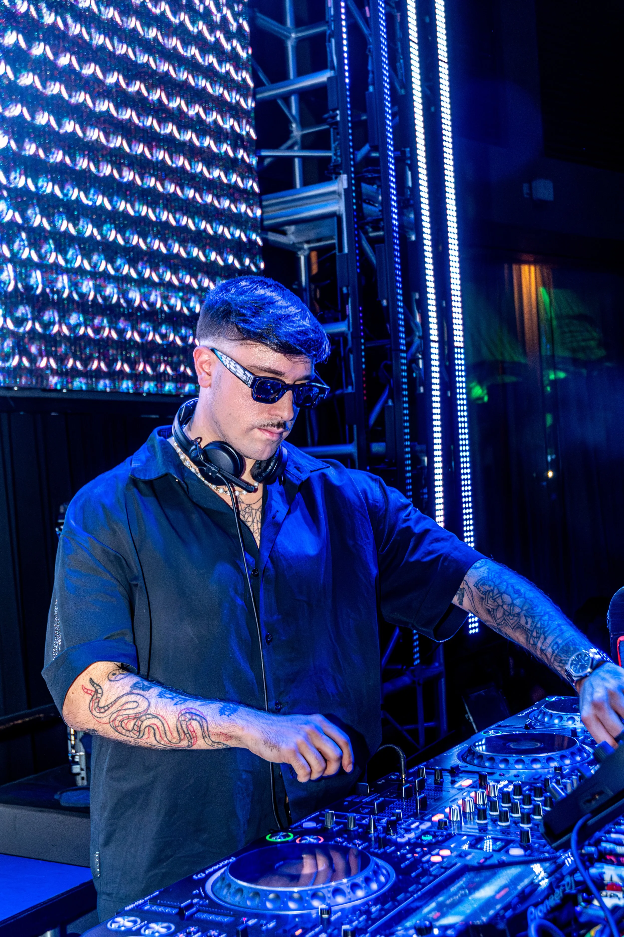 MATRODA_PoolAfterDark_JTShots_01-124.jpg