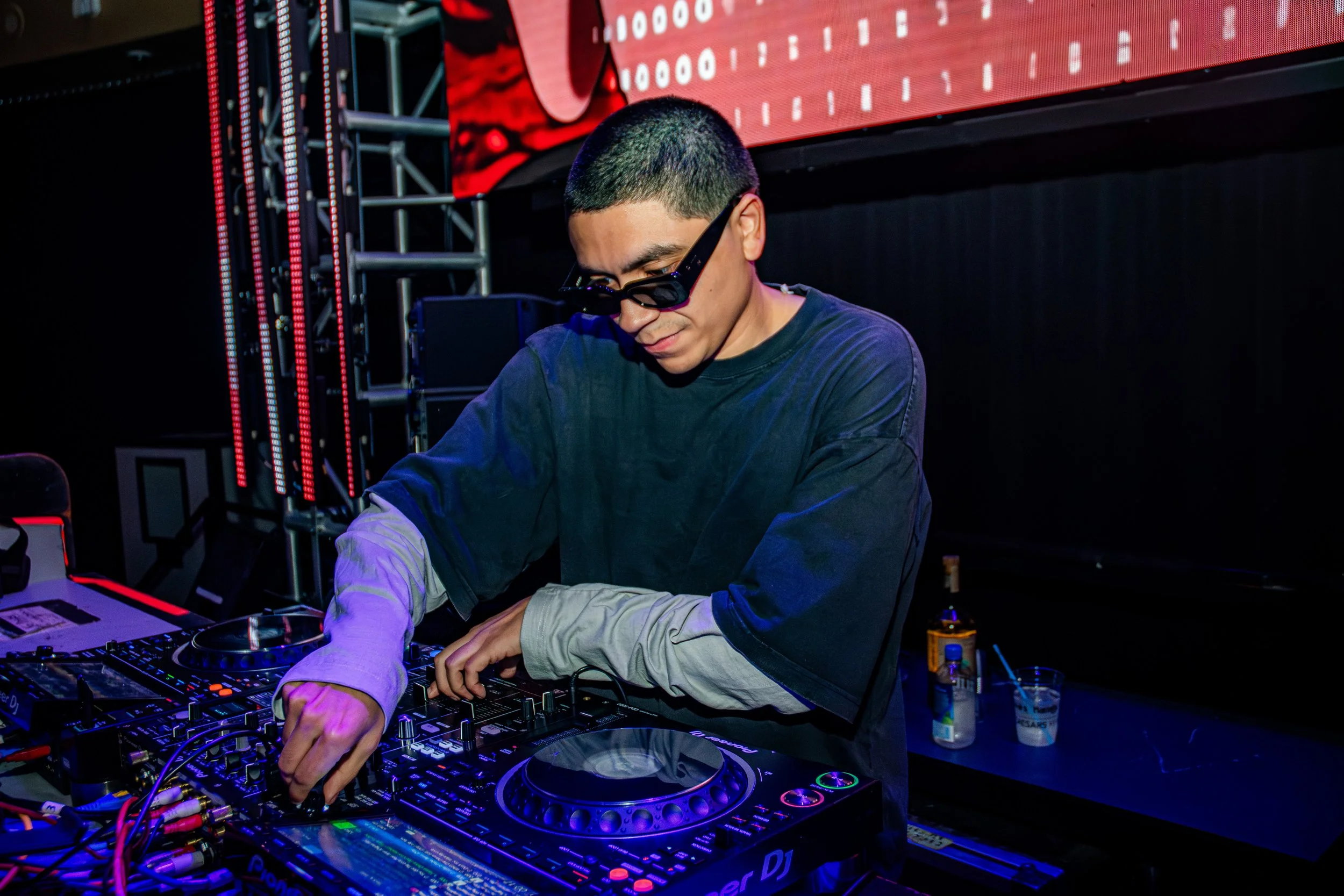 NicoOso_ThePoolAfterDark_AtlanticCity-73.jpg