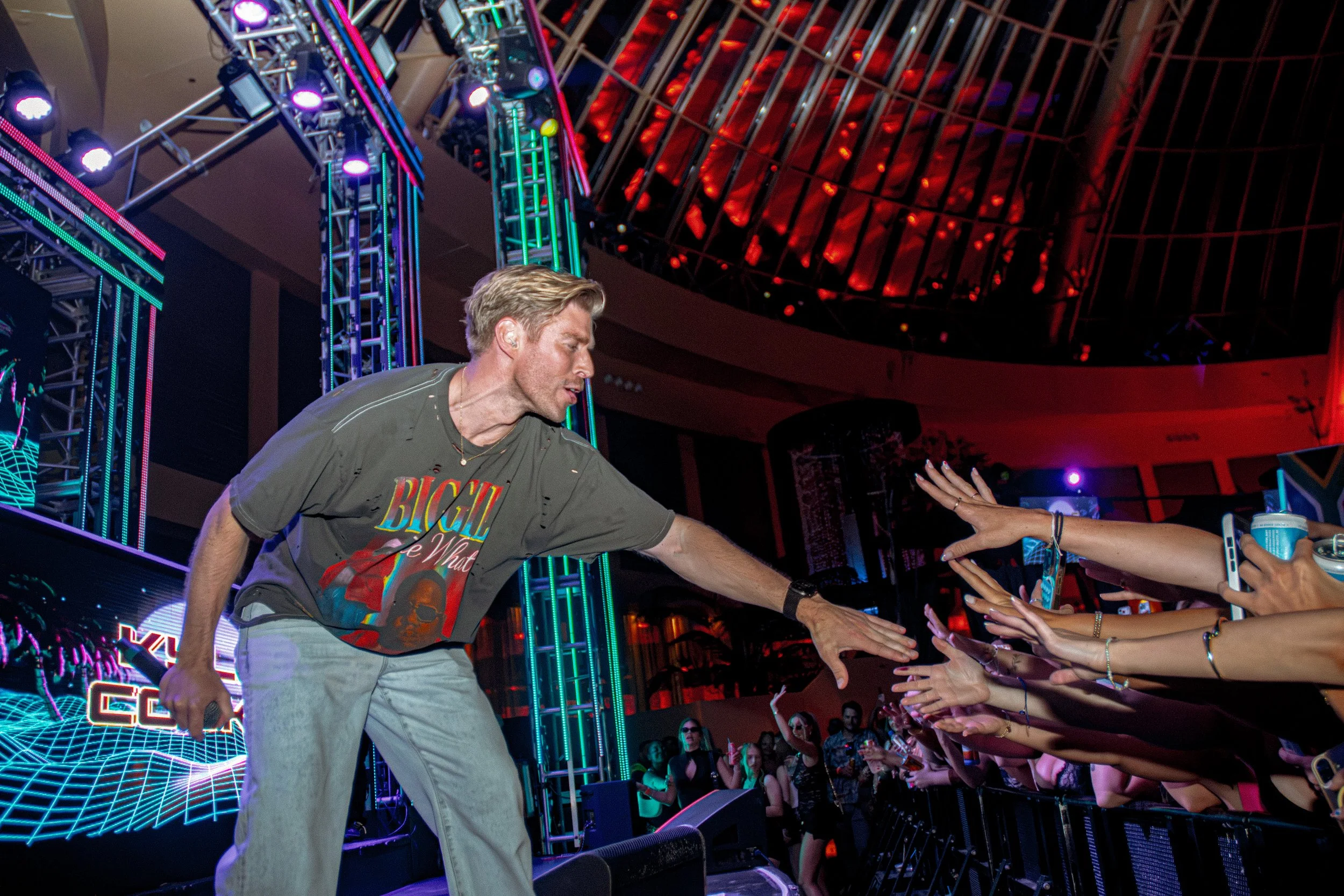 JTShots_KyleCook_ThePoolAfterDark_-20.jpg