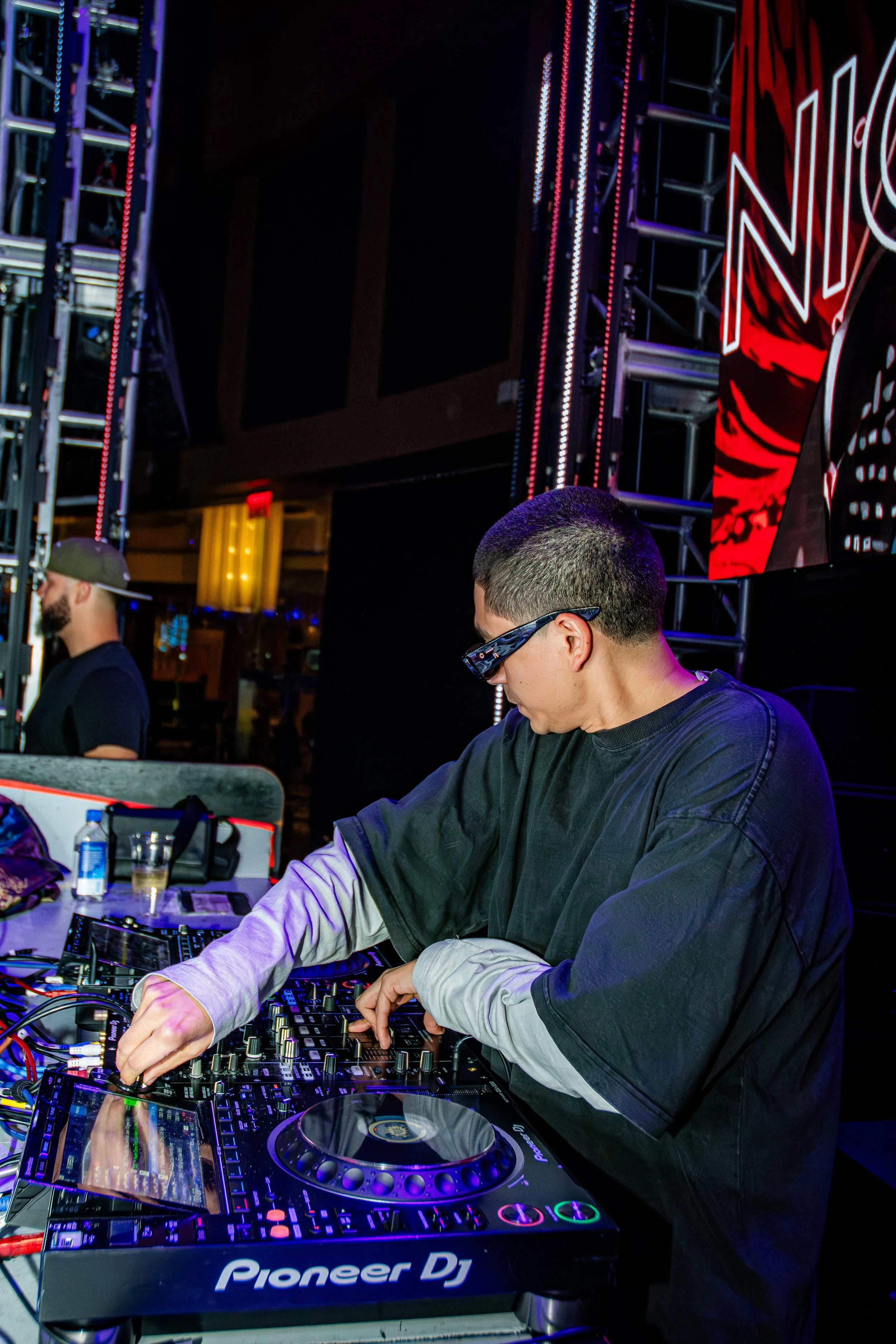 NicoOso_ThePoolAfterDark_AtlanticCity-71.jpg