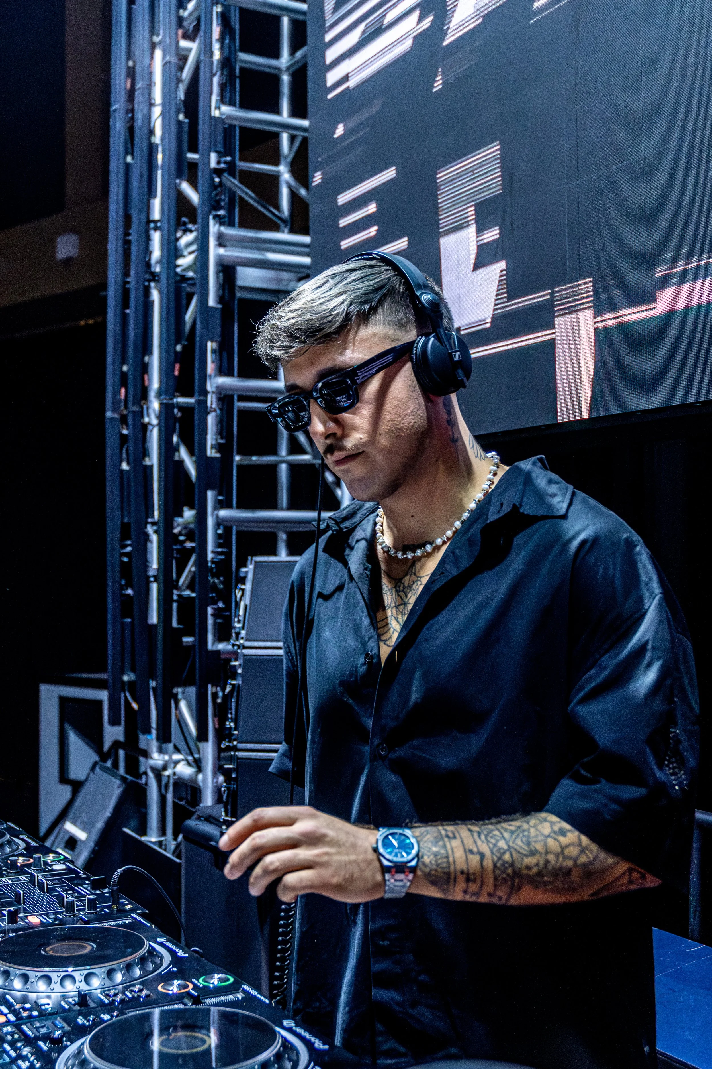 MATRODA_PoolAfterDark_JTShots_01-95.jpg