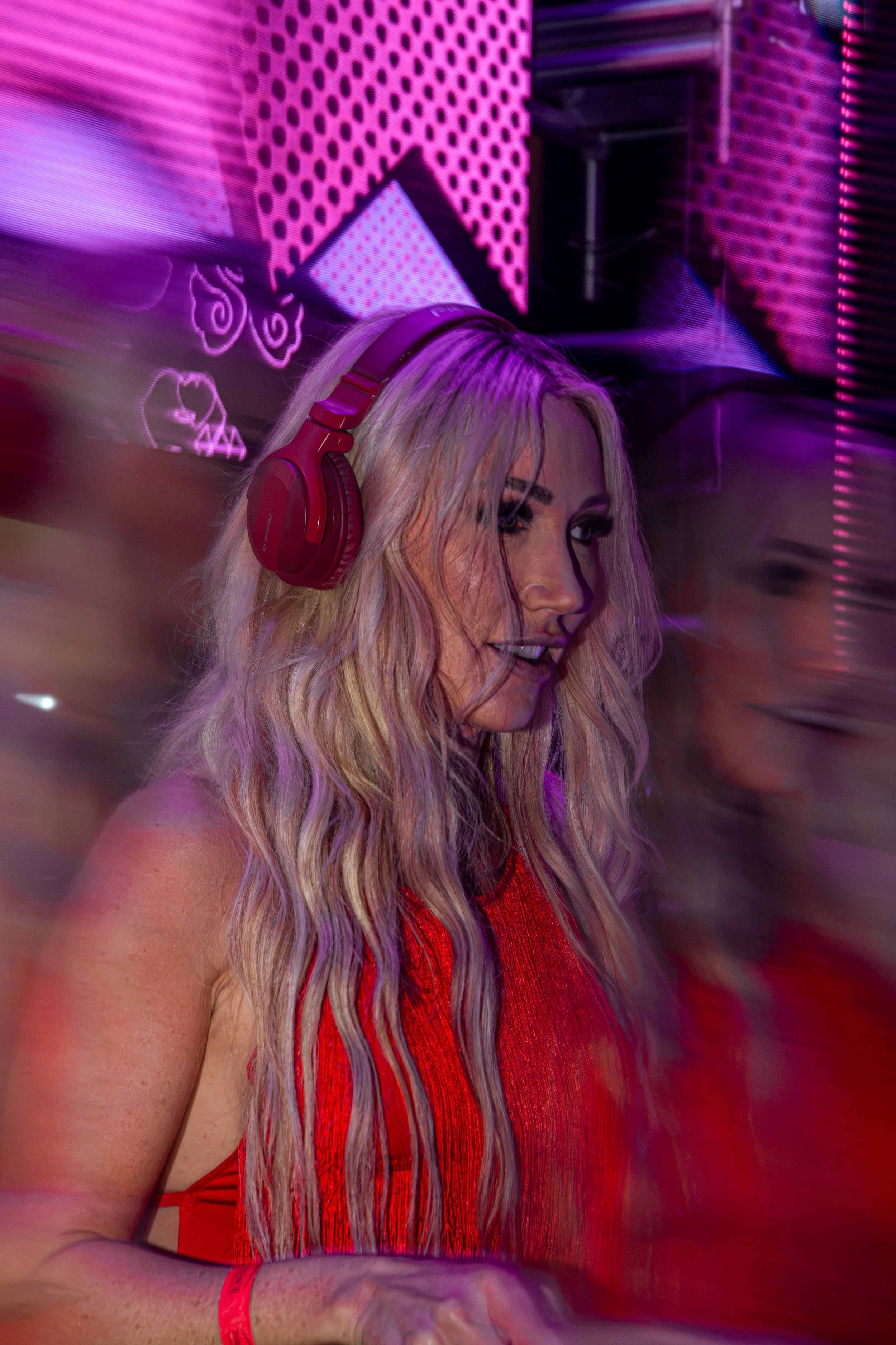 Jen-Jones_Pool-After-Dark_-34.jpg