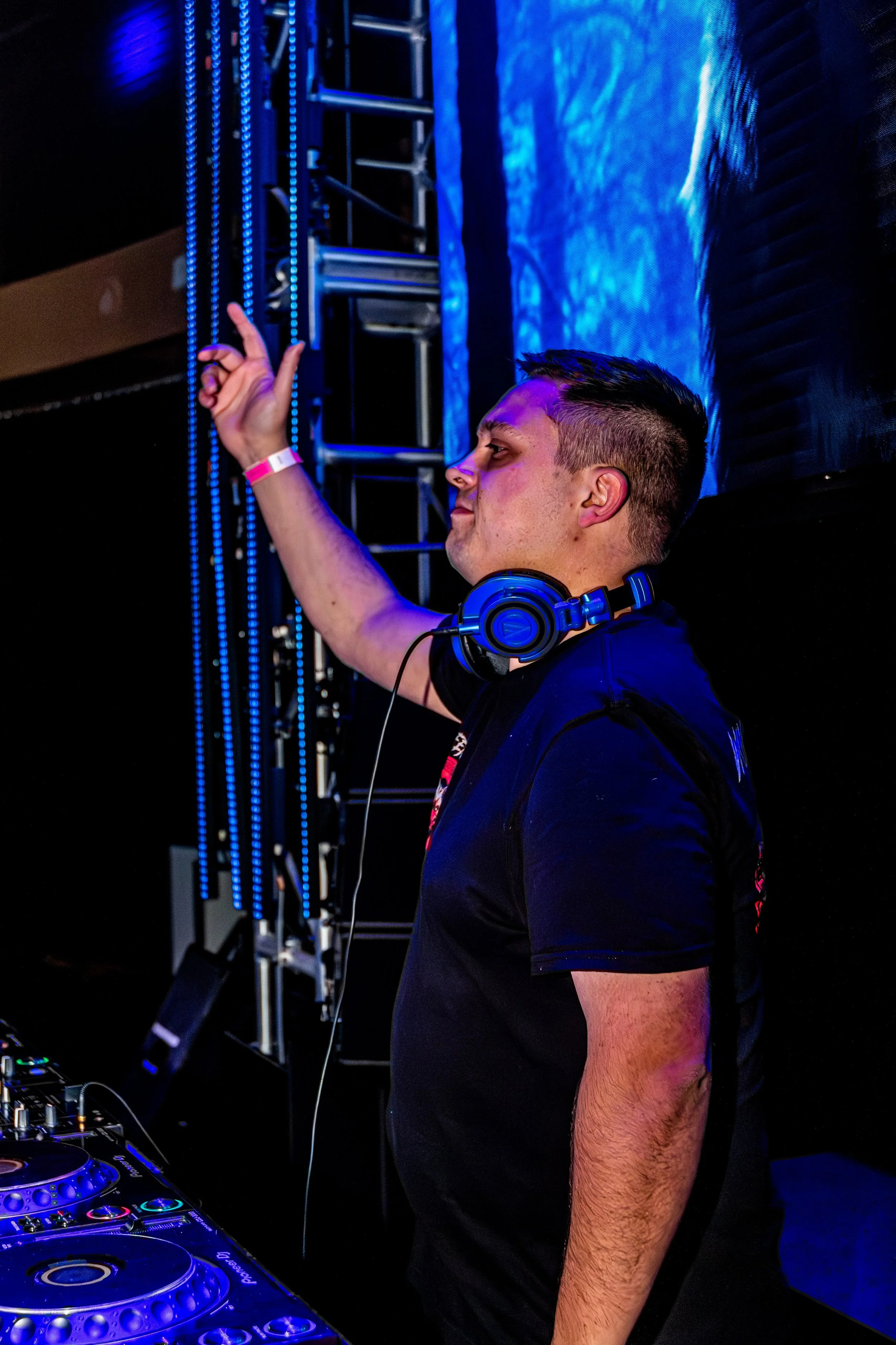 MATRODA_PoolAfterDark_JTShots_01-10.jpg