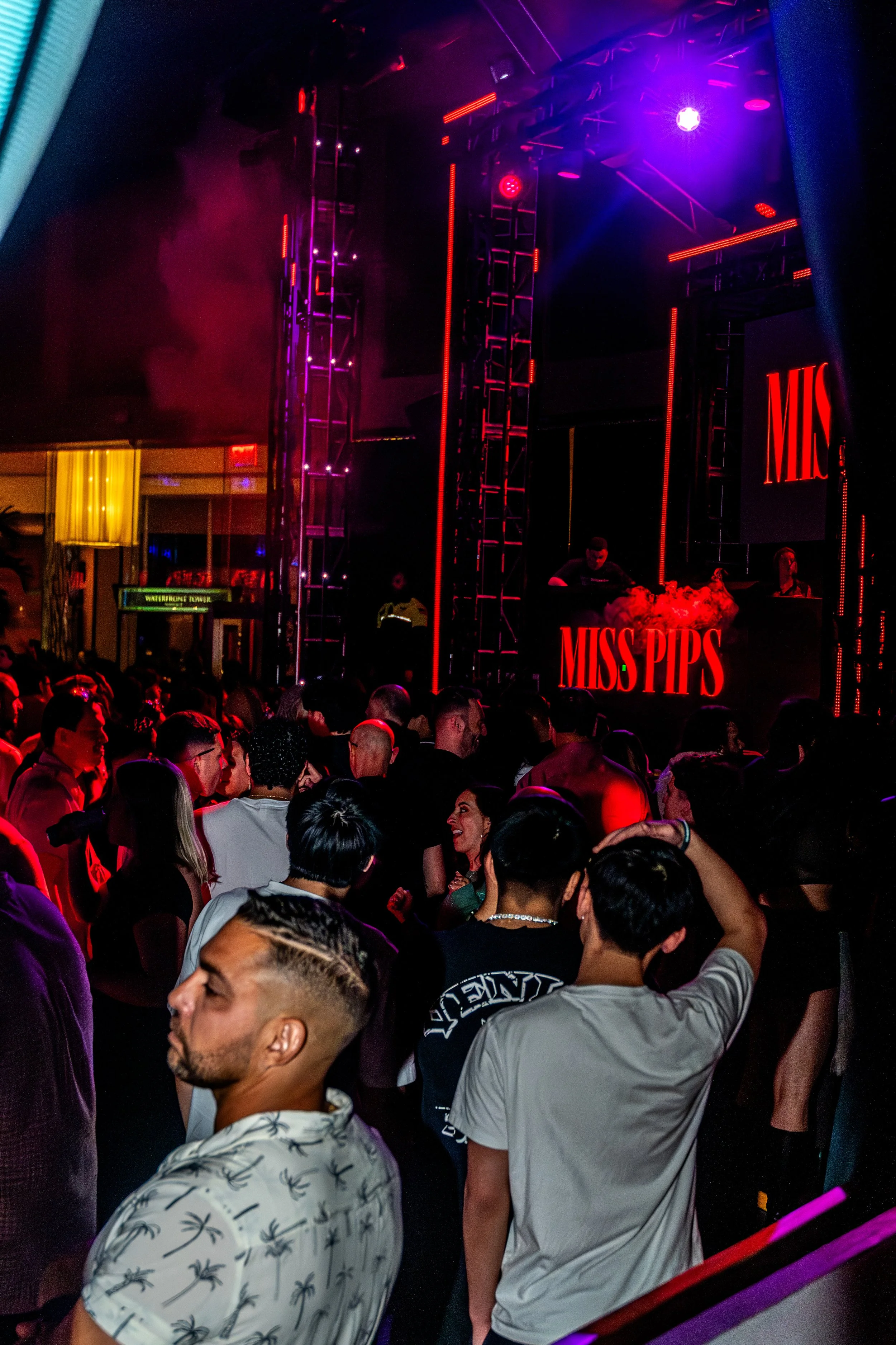 MATRODA_PoolAfterDark_JTShots_01-69.jpg