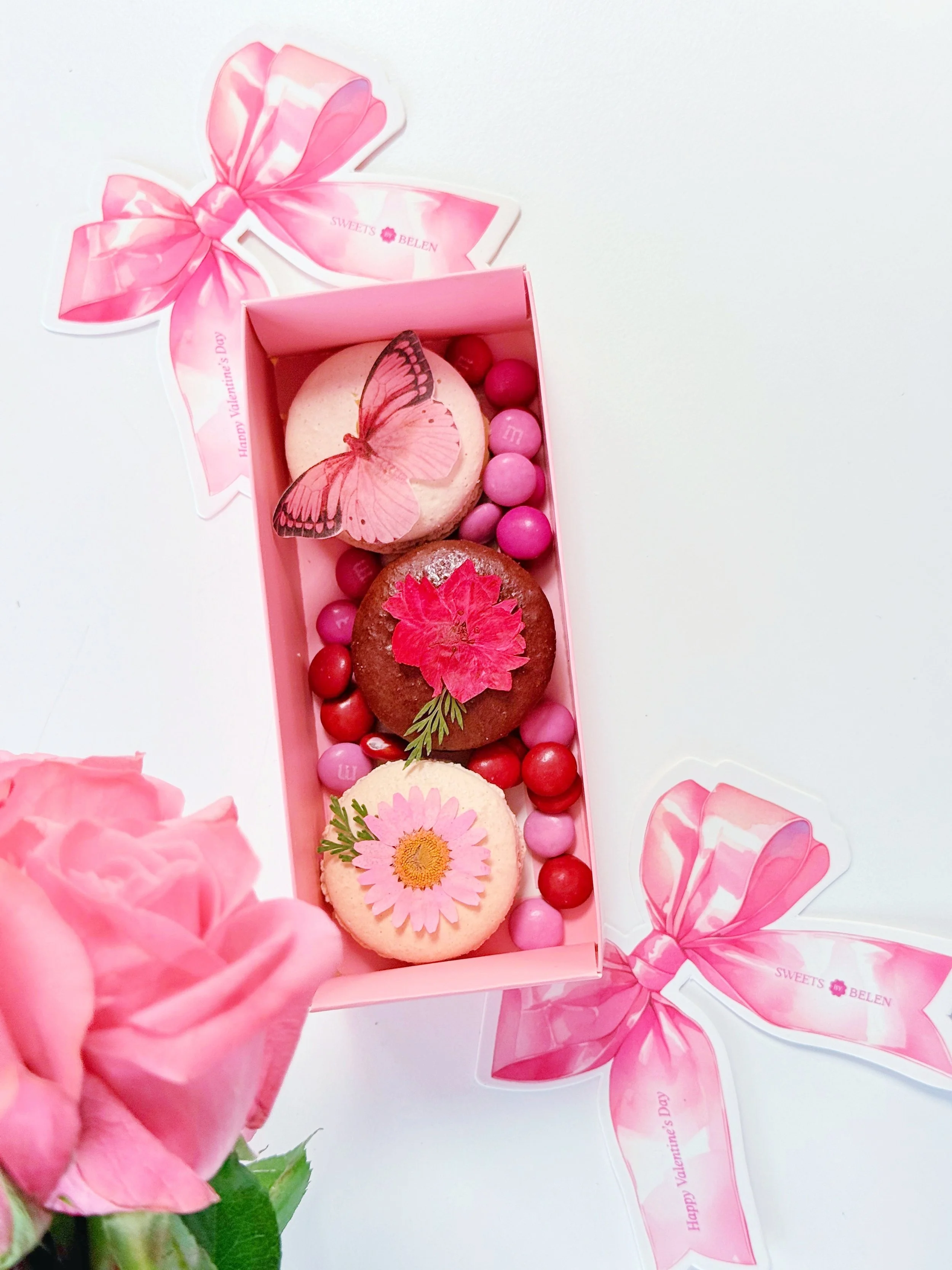 MOM Floral Trio Macaron