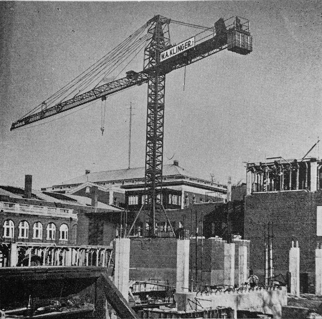 Klinger Uses Iowa's First Swedish Climbing Crane for University of Iowa Project