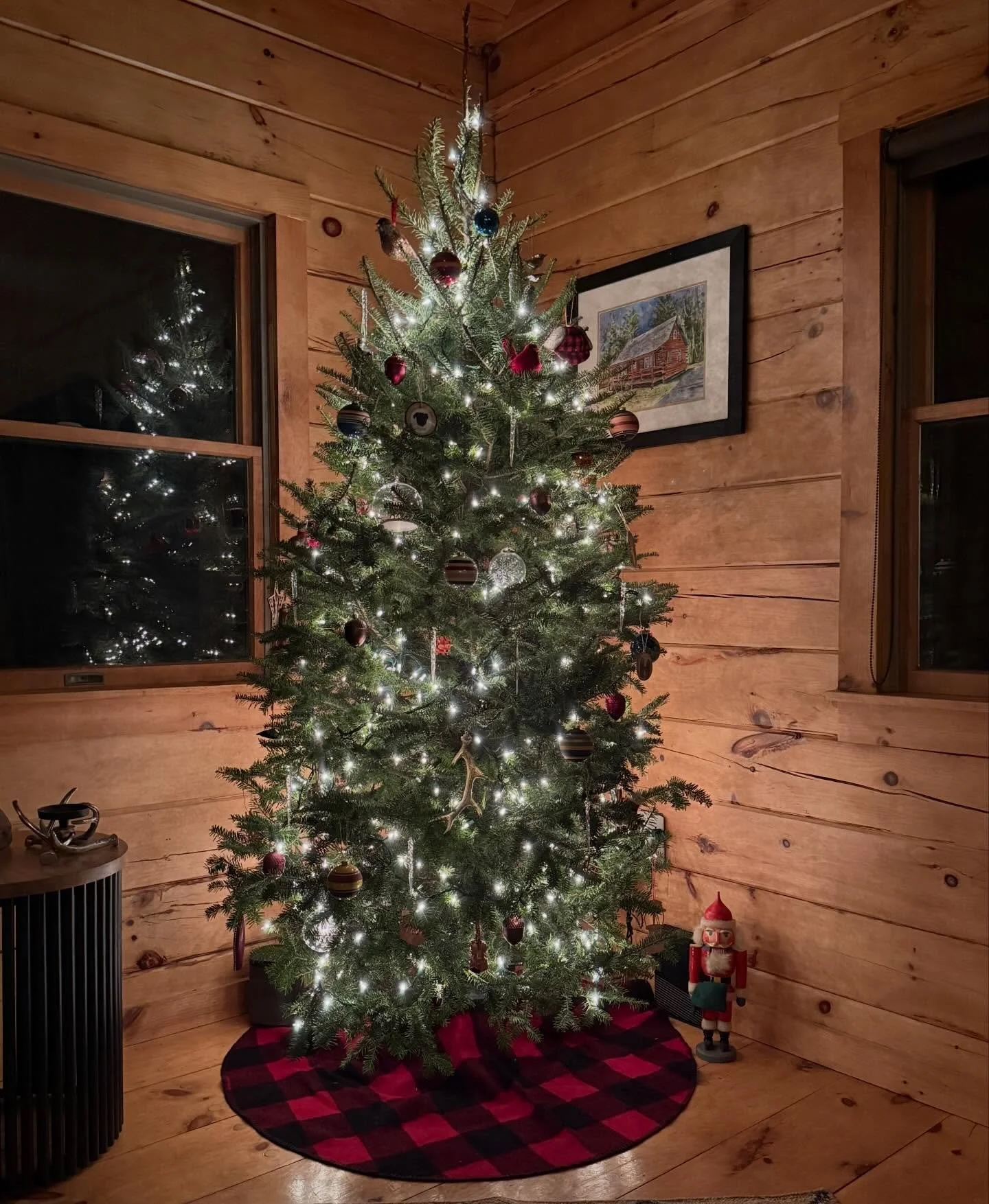 Oh, Christmas Tree&hellip;
#christmas #christmastree #holidays #cabin #cabinlife #cabinporn