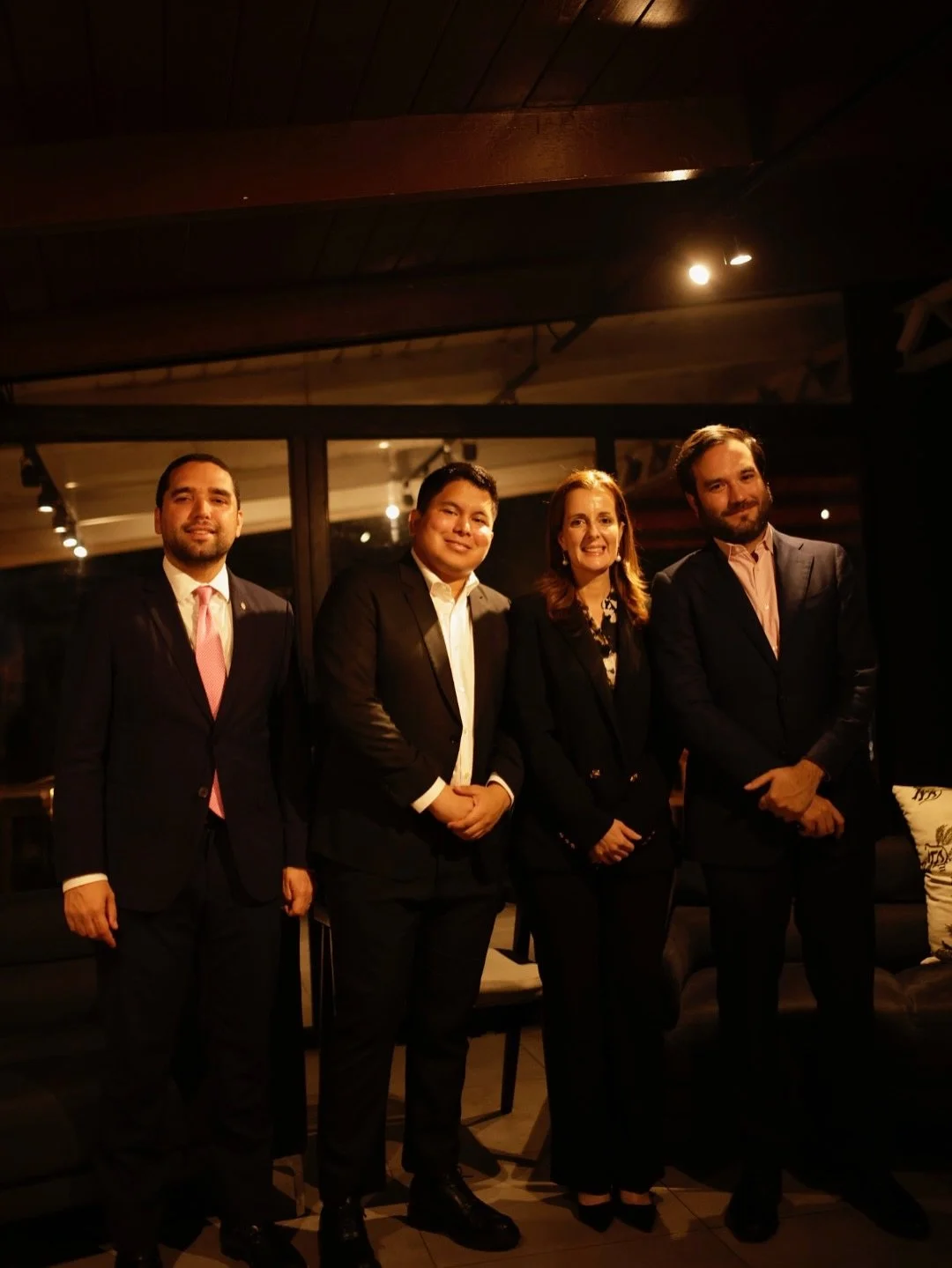 Ayer vivimos nuestro primer Vamos a Conversar ✨

Con la tem&aacute;tica del Presupuesto General del Estado, compartimos un espacio abierto con varios de nuestros diputados, comisionados en la Comisi&oacute;n de Presupuesto.

Fue una noche para dialog