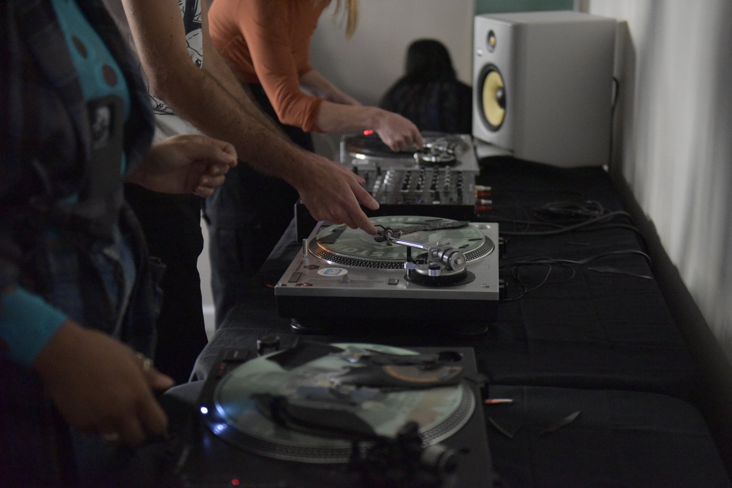 Maria Chavez - Dismal Niche workshop 1 credit Eli Camner(1).JPG