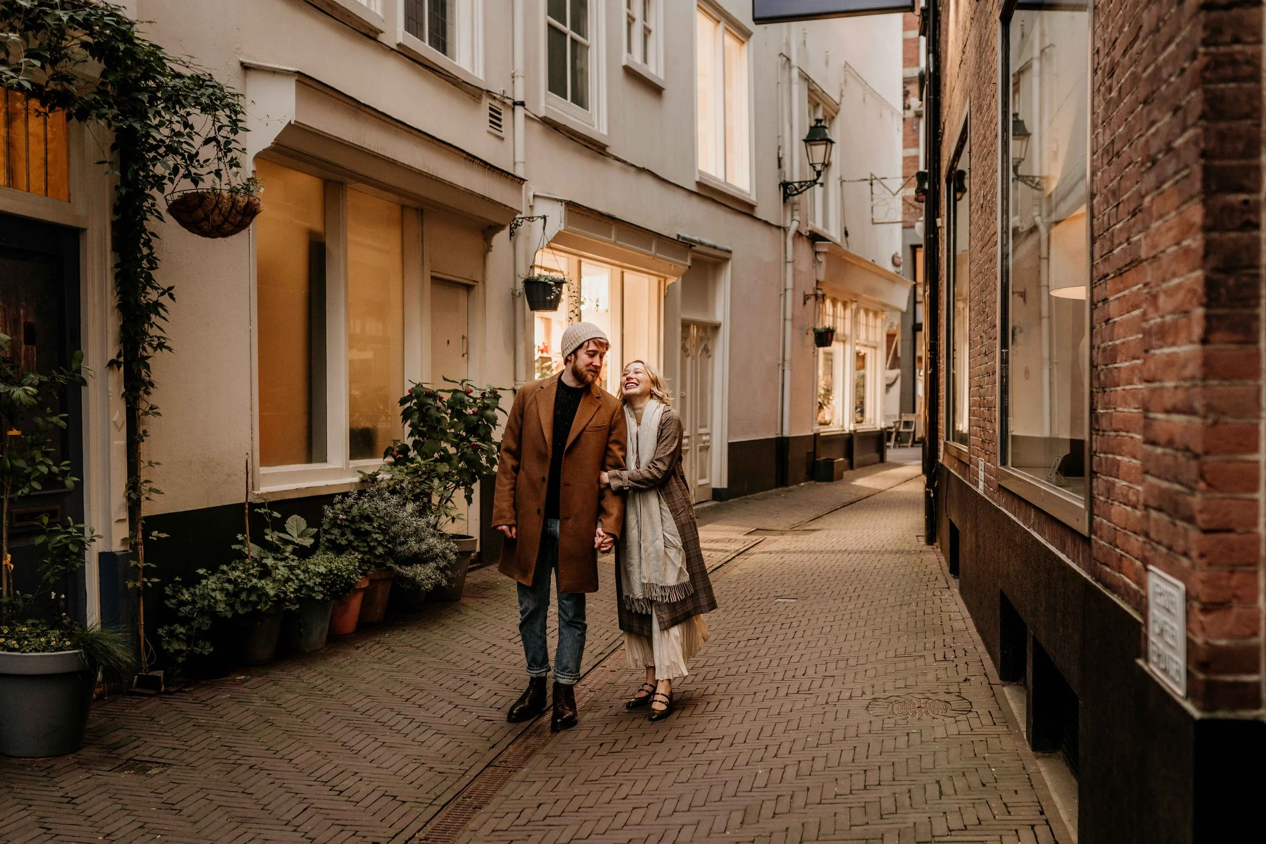 Winter engagement photoshoot in a cozy city - love story in The Hague
