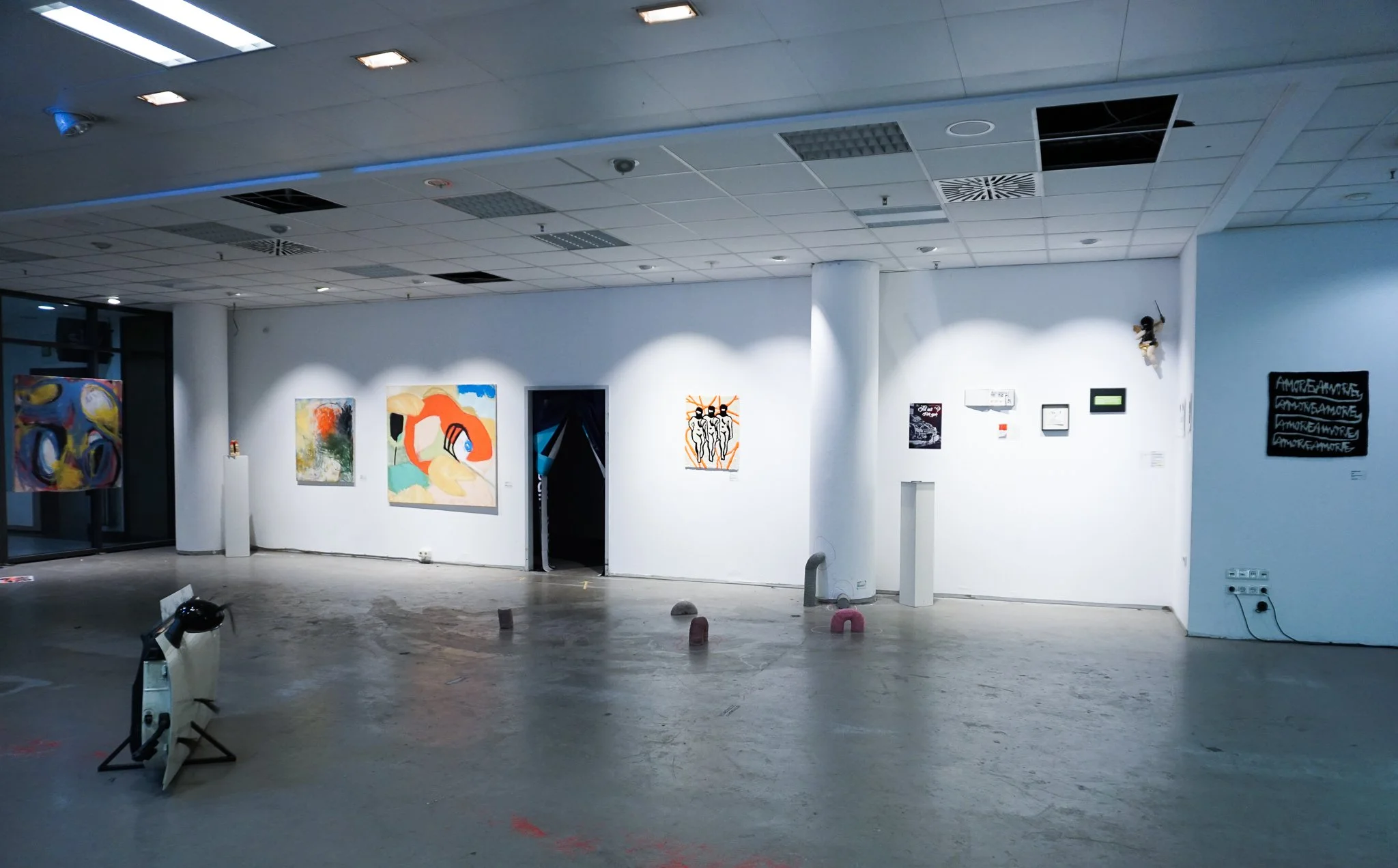 Temporary Art Space [   ]RAUM. Ausstellungsansicht, 2023