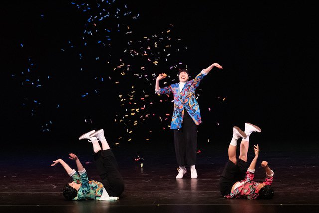 Seaweed Sisters confetti.jpeg