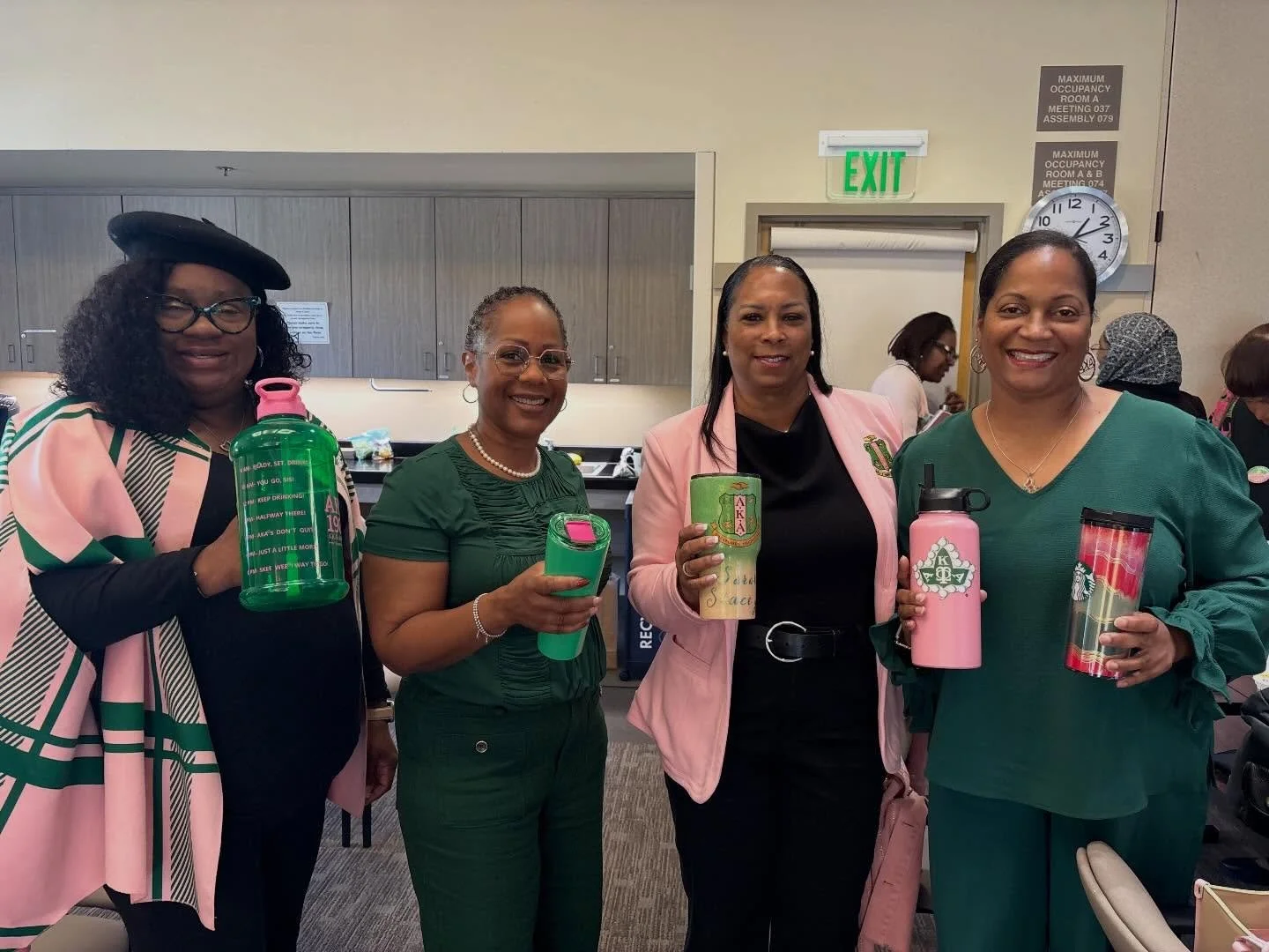 🌟 Alpha Kappa Alpha Sorority, Inc. - Omega Upsilon Omega Chapter: Enhancing Our Environment! 💖💚
The Sorors of the Omega Upsilon Omega (OUO) Chapter are making a measurable impact in our commitment to Enhancing Our Environment through sustainable p