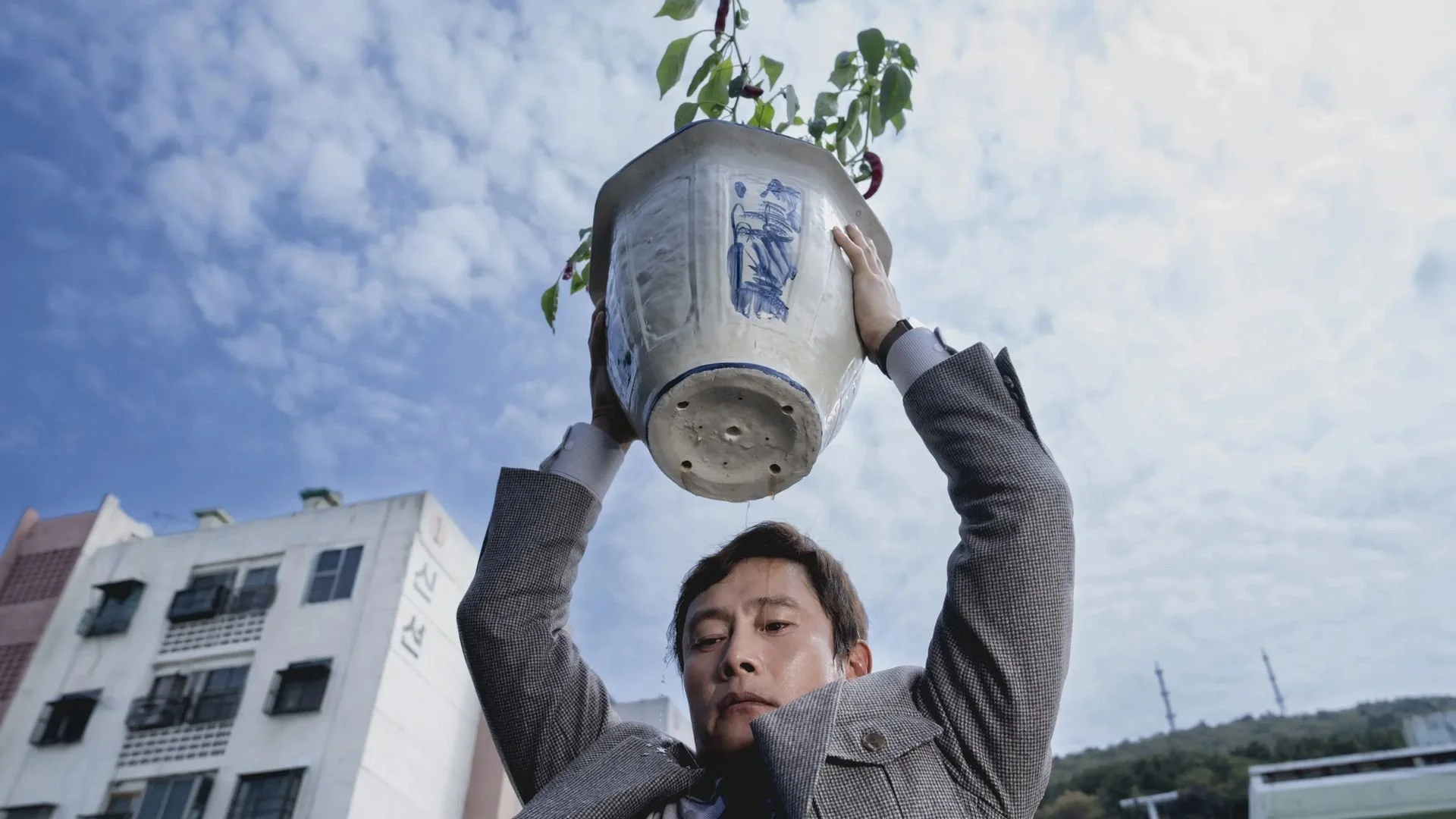 How Park Chan-wook’s ‘No Other Choice’ Brought Me Unexpected Comfort in My Job Search