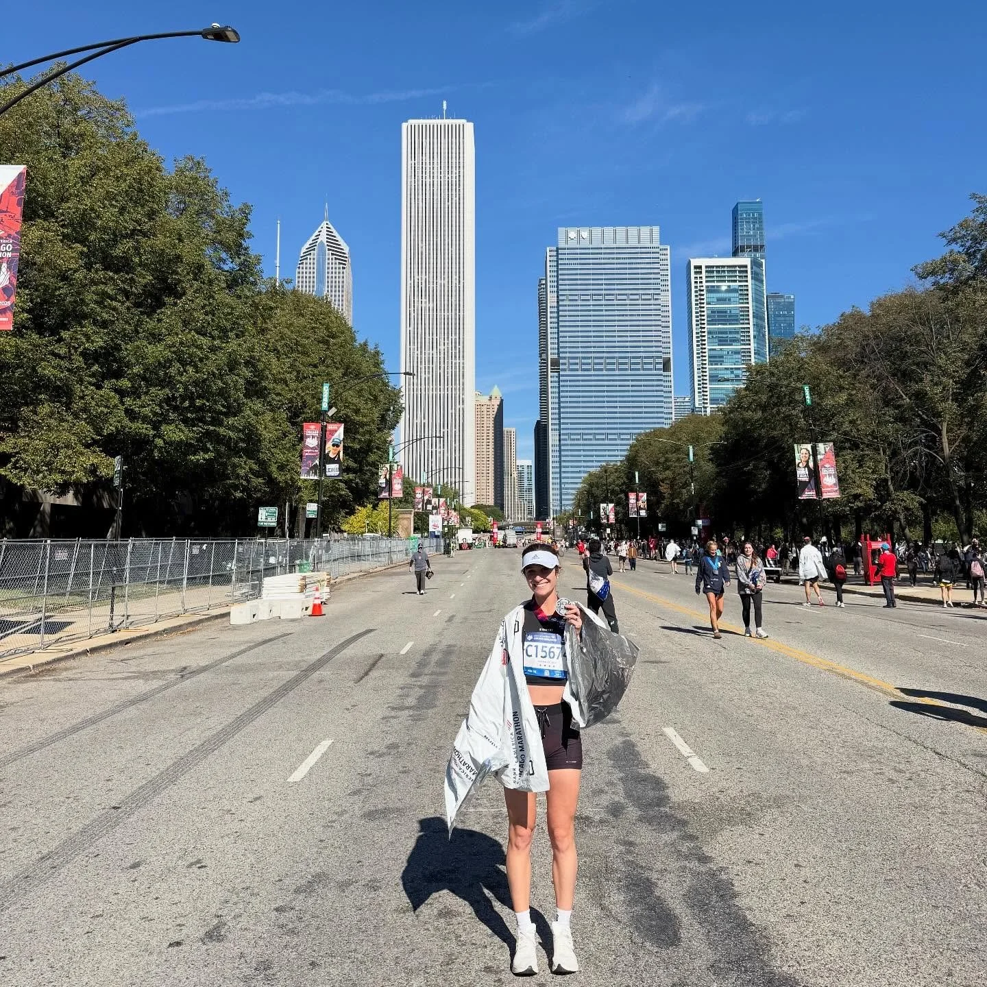 Chicago Marathon 2025
2:57:33 ⚡️
Adele had yourself an amazing day running the streets of Chicago! Going into this training block the goal was to go for sub 3. 
⚡️
Running a 3:06:10 in January to now a 2:57:33 just shows it can be done by working har