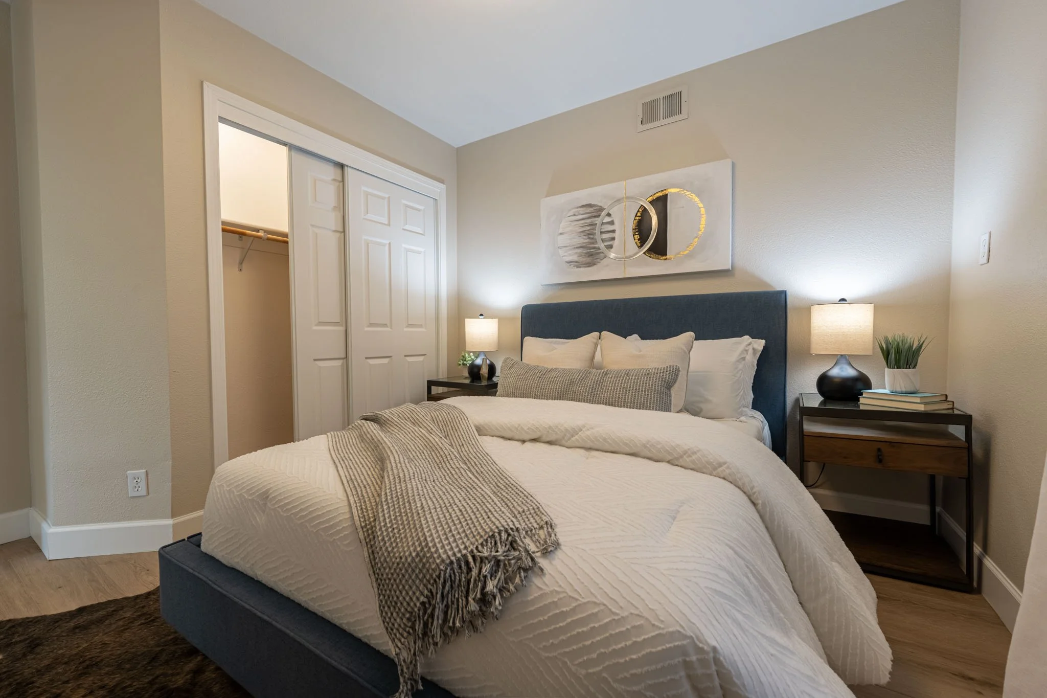 Lower Level bed 2.JPG