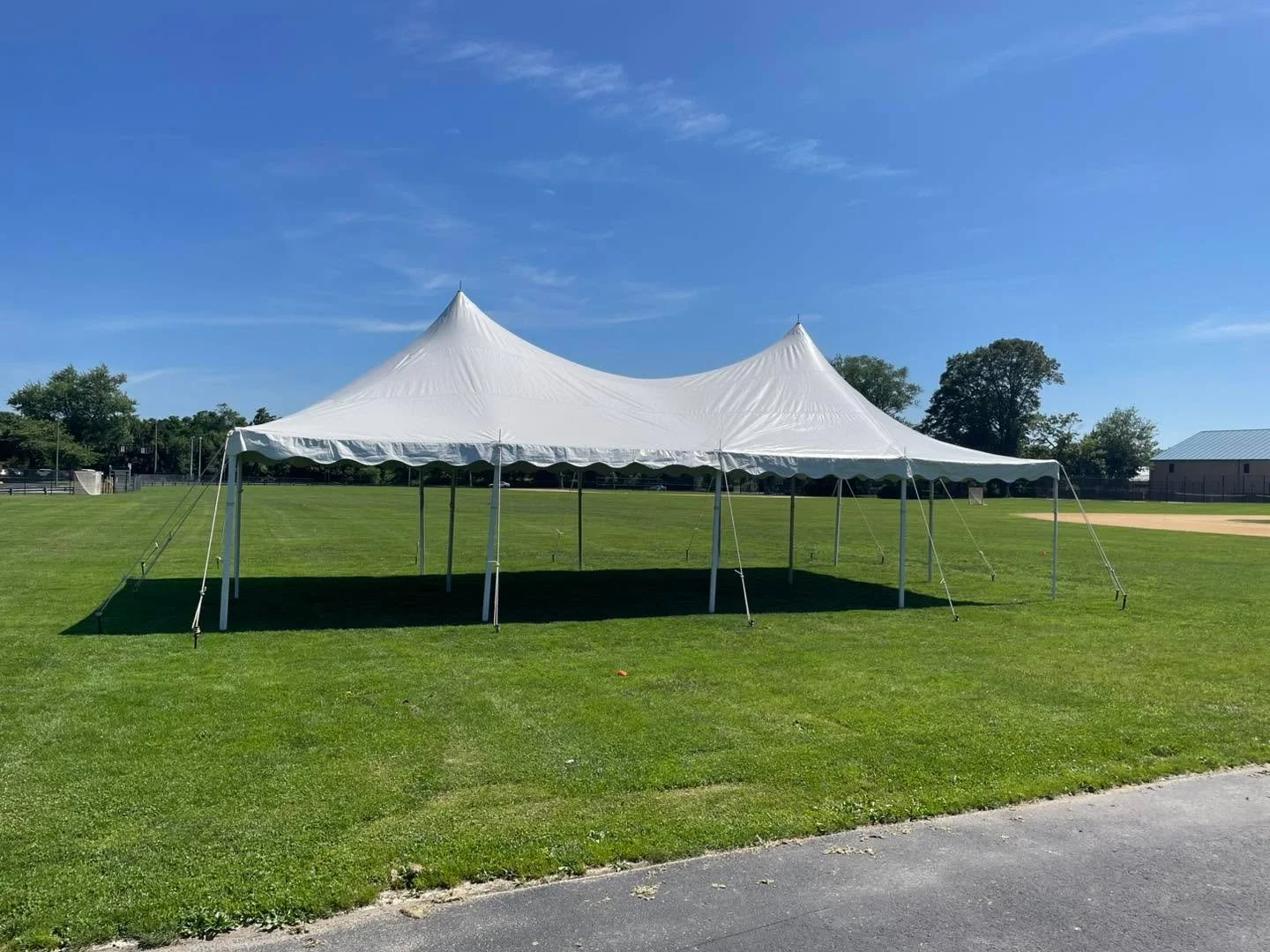 Happy 4th of July! Big shout out to Matt, TJ and Dominick for the many hours on the road setting up tents for this holiday weekend. From Hampton bays to Farmingville, and all the towns in between including Manorville and Center Moriches. The guys wer