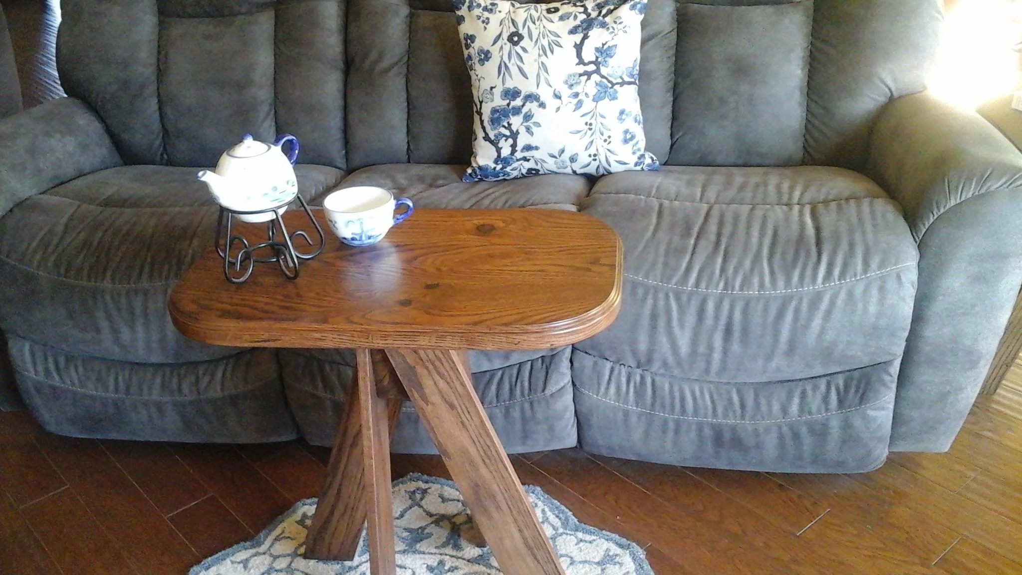 # 52 - Coffee Table/Side Table