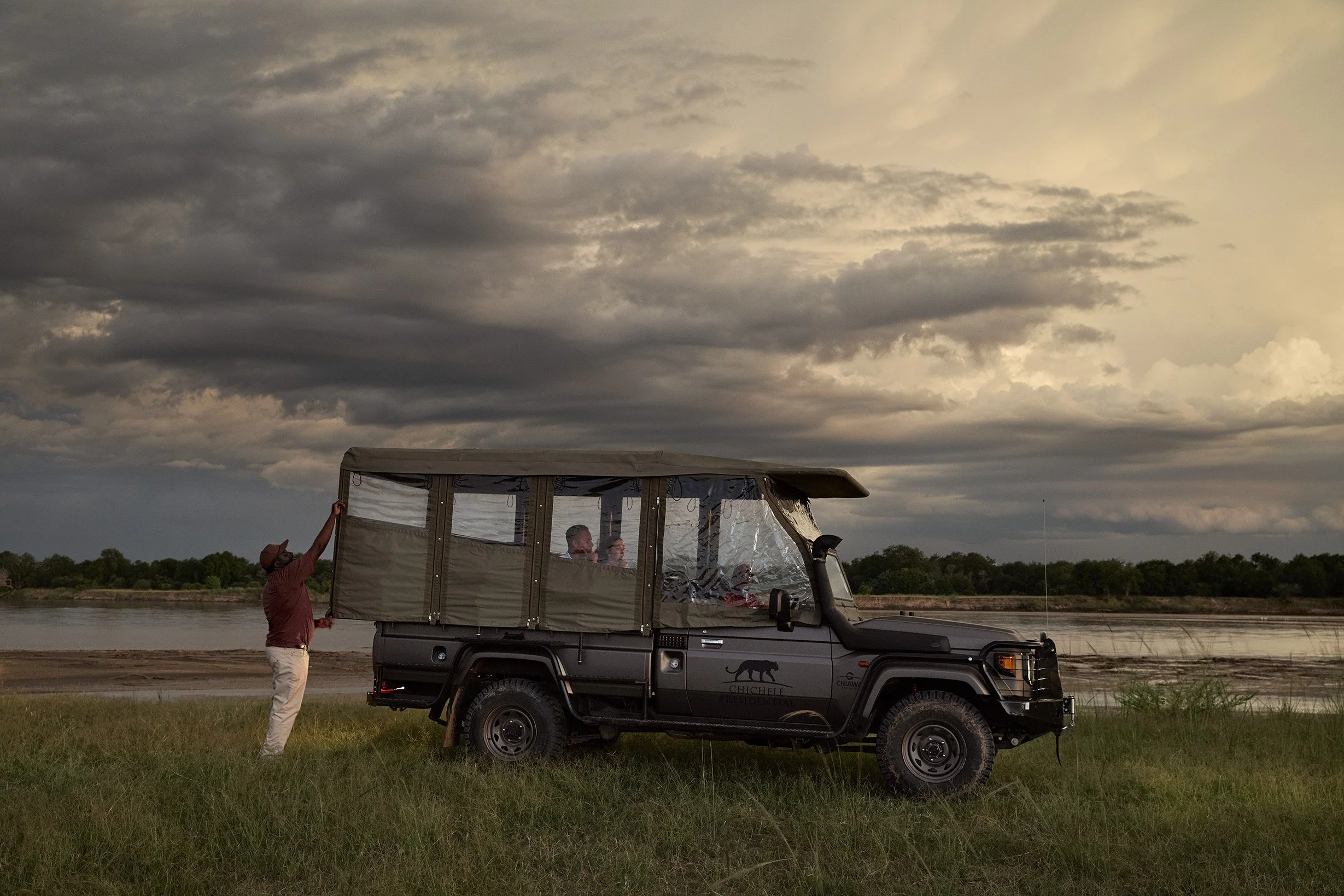 chichele_vehicle_rain_low.jpg