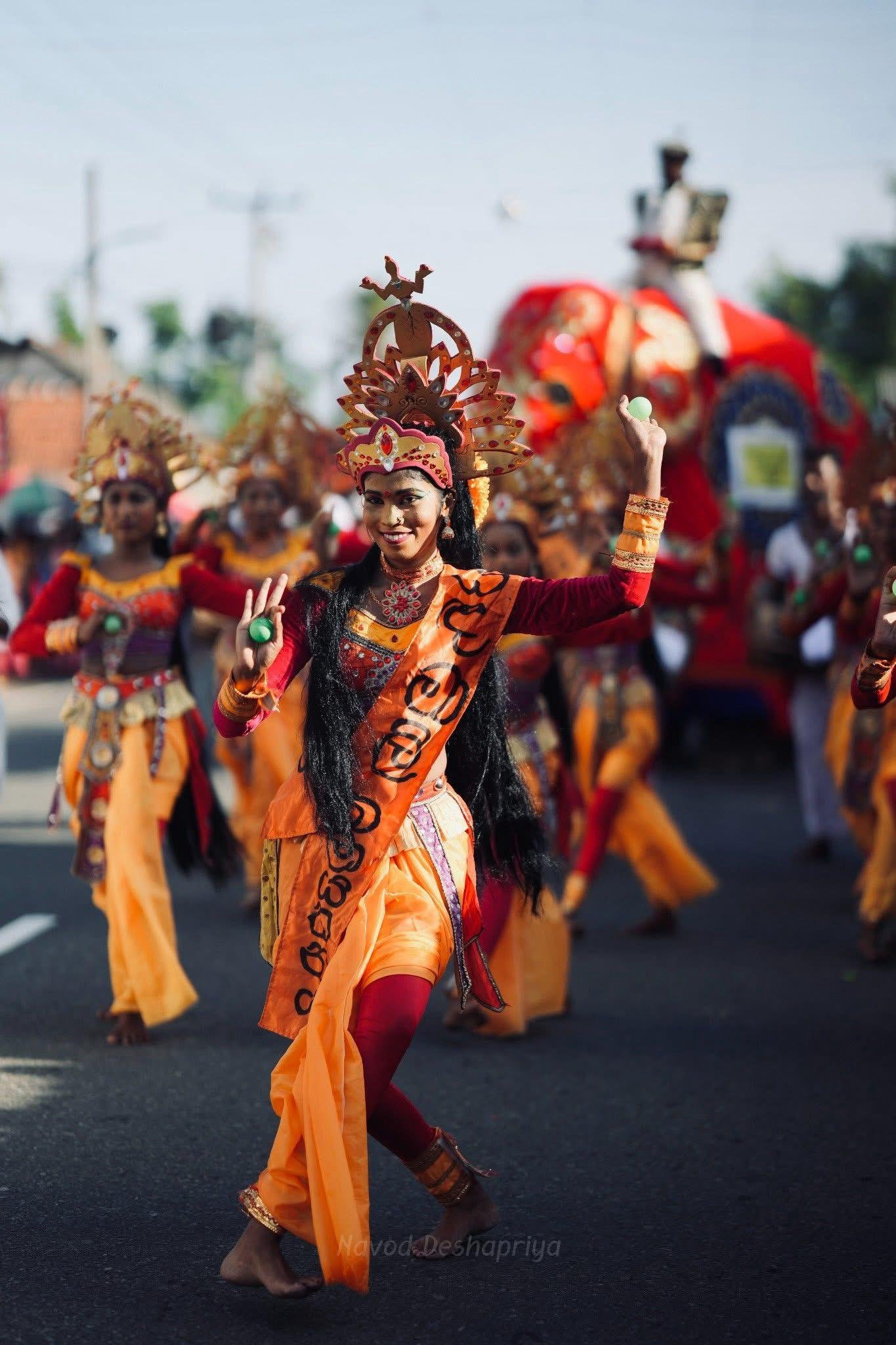 Balapitiya Perahera.jpg