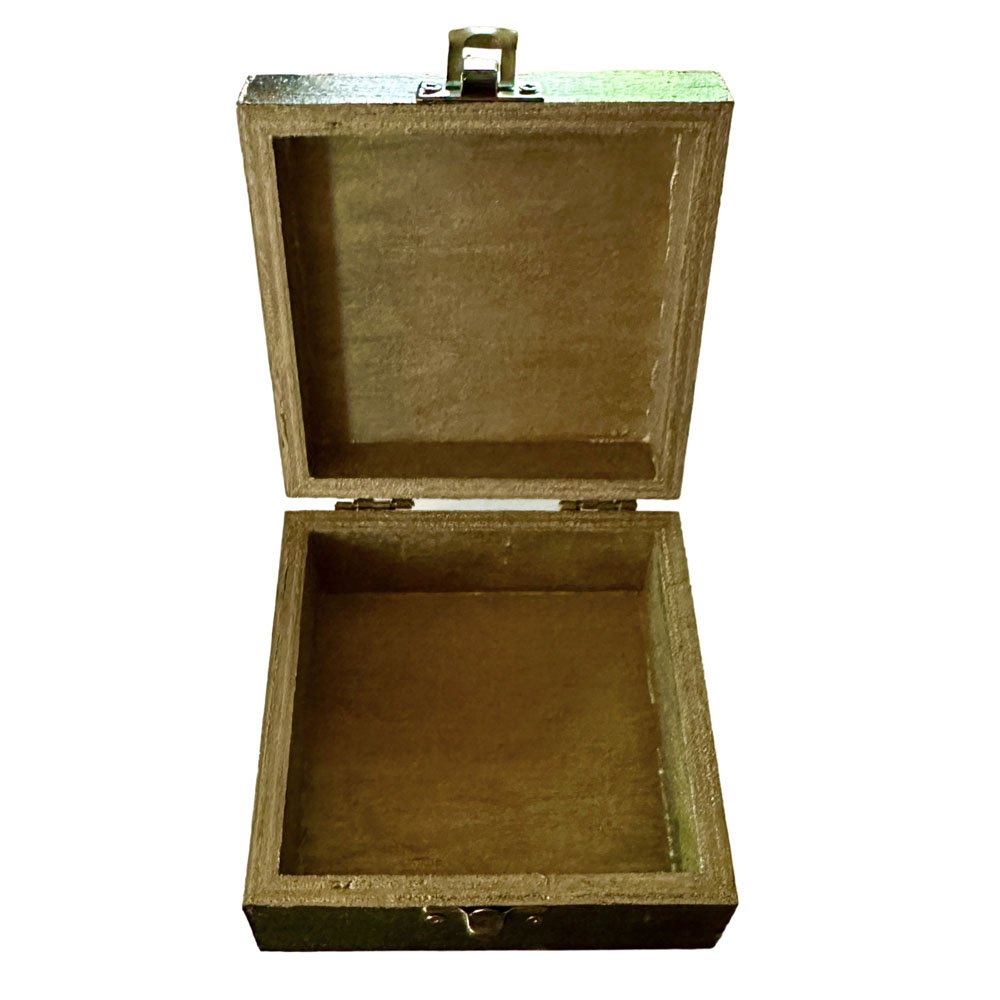 HF69 Unapologetic Allure Keepsake Box 2.jpg
