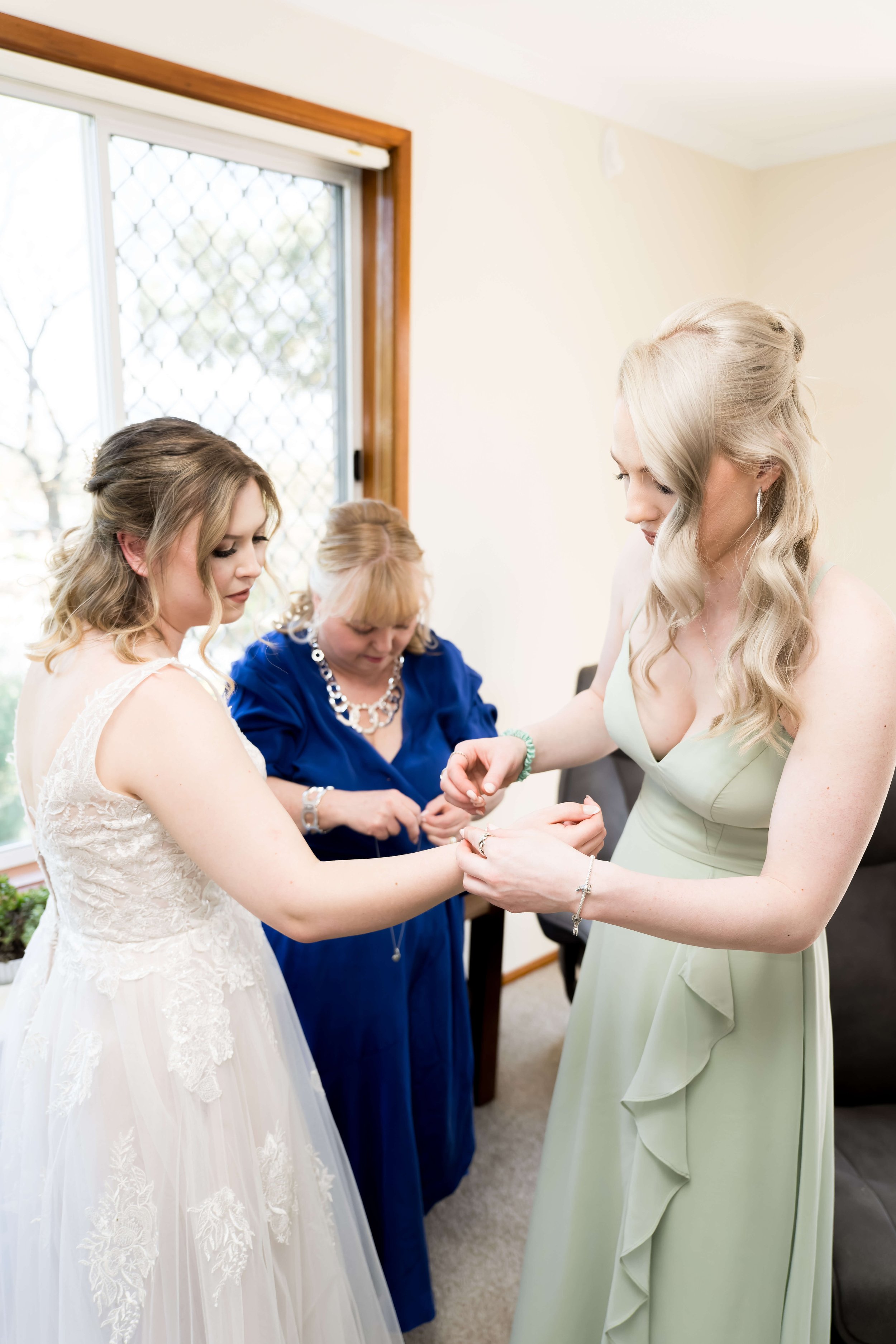blue ginger photography - canberra weddings - gallery - sian and daniel - 6.jpg