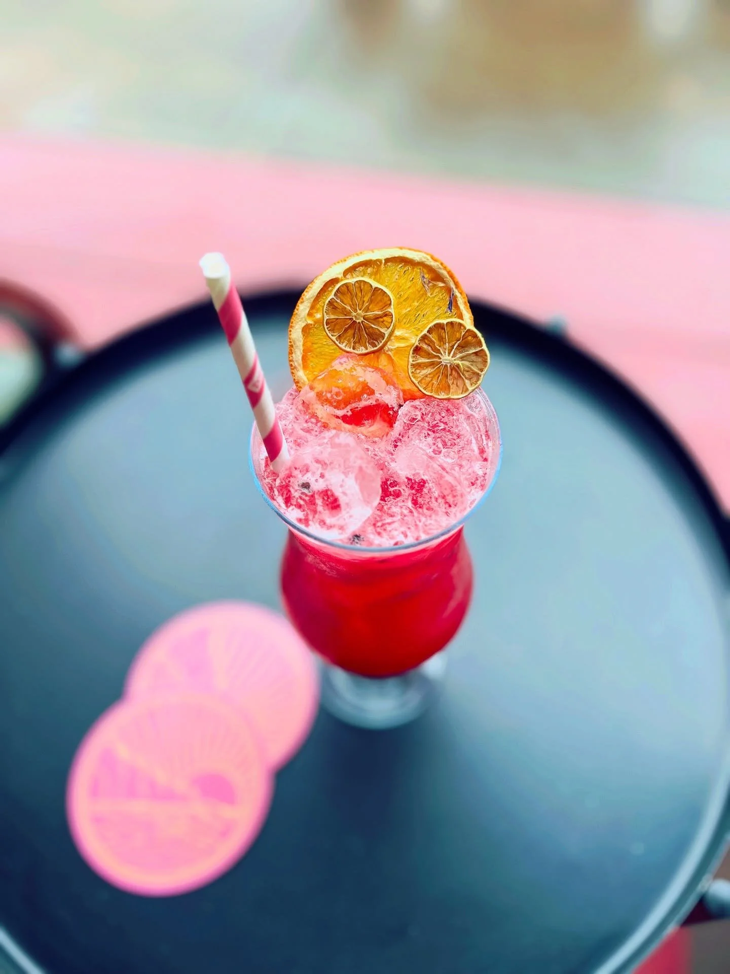 🎷 This Sunday! NOLA Nights, 3pm. 
Live tunes from the Cookie Farmers, Bourbon Street cocktails flowing, and New Orleans eats hitting all the right notes. 
Check out our line up of Big Easy inspired cocktails…from Hurricanes to Sazeracs- each